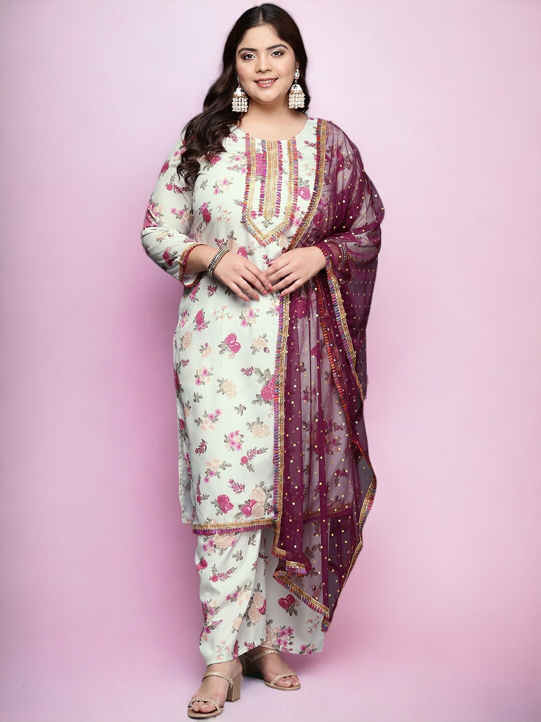 A PLUS BY AHALYAA Plus Size Floral Printed Round Neck Kurta With Palazzos & Dupatta, Beige
A PLUS BY AHALYAA Plus Size Floral Printed Round Neck Kurta With Palazzos & Dupatta, Beige