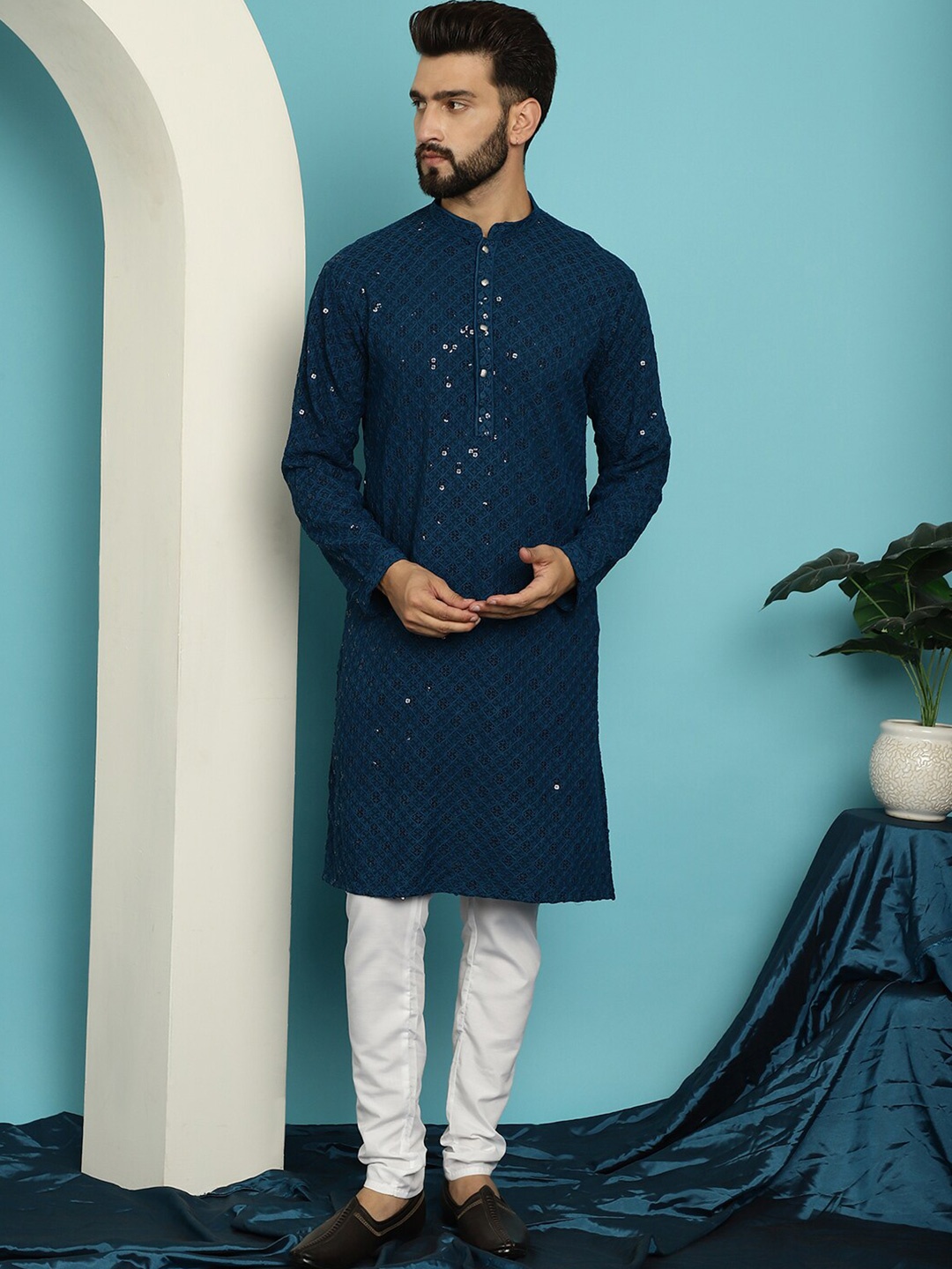 SOJANYA Geometric Embroidered Mandarin Collar Long Sleeves Pure Cotton Kurta With Churidar, Teal
SOJANYA Geometric Embroidered Mandarin Collar Long Sleeves Pure Cotton Kurta With Churidar, Teal