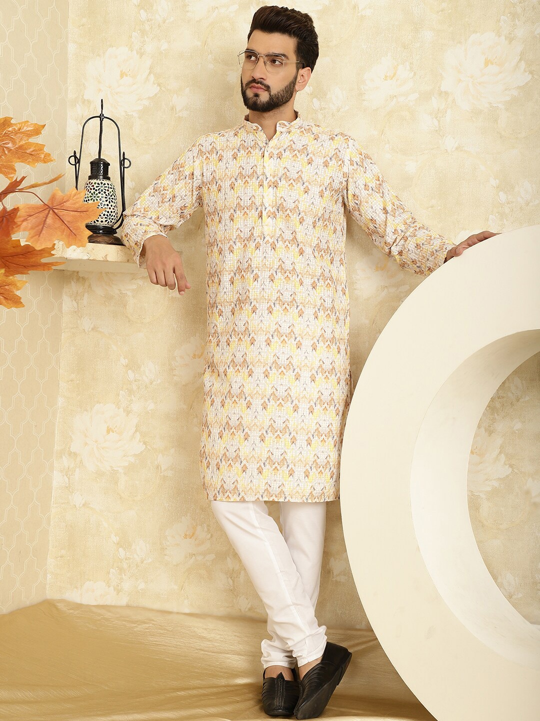 SOJANYA Ethnic Motifs Embroidered Mandarin Collar Pure Cotton Kurta with Churidar, Yellow
SOJANYA Ethnic Motifs Embroidered Mandarin Collar Pure Cotton Kurta with Churidar, Yellow