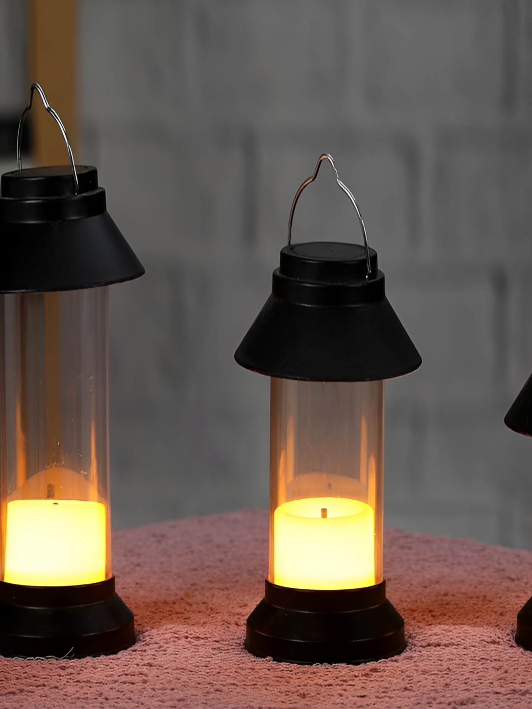Satyam Kraft Yellow & Black 3 pieces Acrylic Flameless And Smokeless LED Lantern Candle
Satyam Kraft Yellow & Black 3 pieces Acrylic Flameless And Smokeless LED Lantern Candle