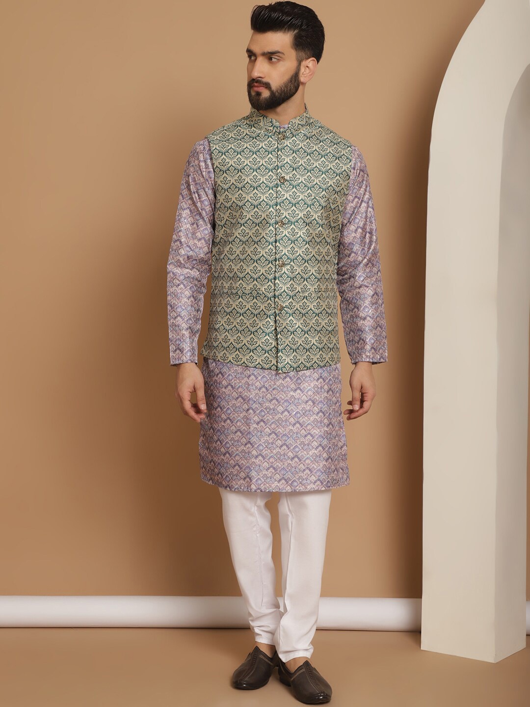 Anouk Striped Regular Jacquard Silk Printed Thread Work Straight Kurta with Churidar, Purple
Anouk Striped Regular Jacquard Silk Printed Thread Work Straight Kurta with Churidar, Purple