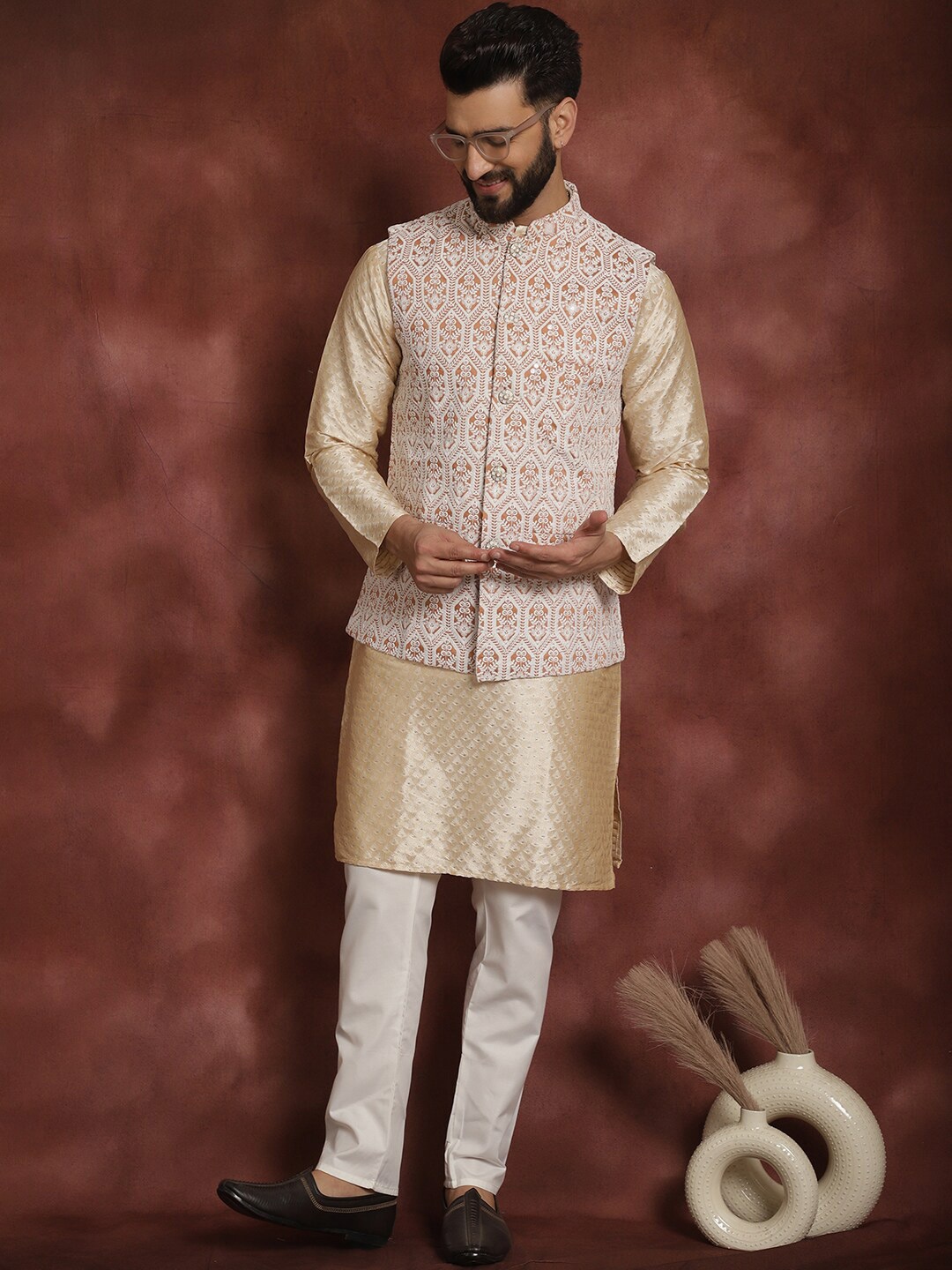 Anouk Men Mandarin Collar Geometic Printed Kurta With Pyjama & Embroidered Nehru Jacket, Beige
Anouk Men Mandarin Collar Geometic Printed Kurta With Pyjama & Embroidered Nehru Jacket, Beige