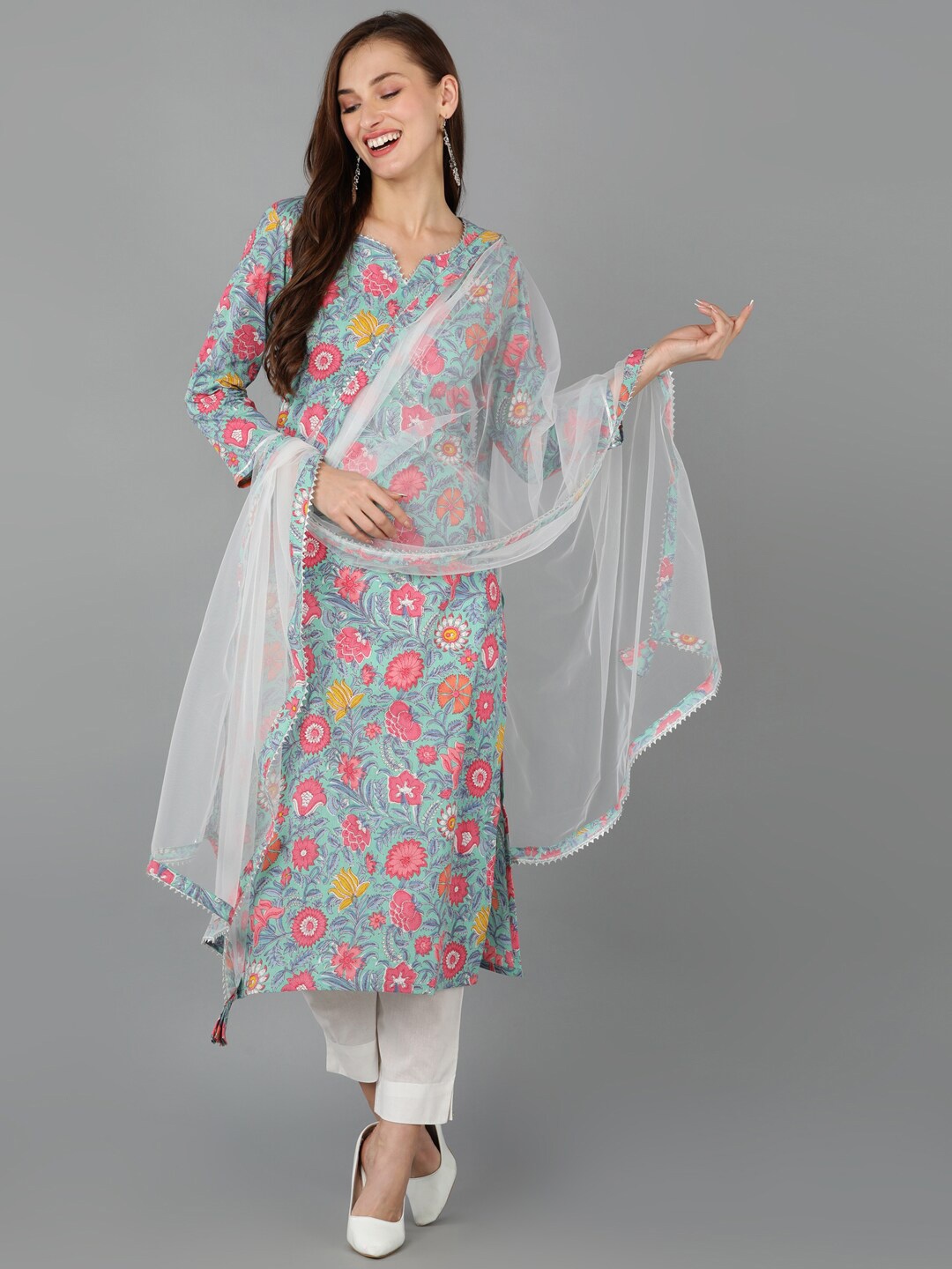 KALINI Floral Printed Gotta Patti Detail Straight Kurta & Trousers With Dupatta, Turquoise blue
KALINI Floral Printed Gotta Patti Detail Straight Kurta & Trousers With Dupatta, Turquoise blue