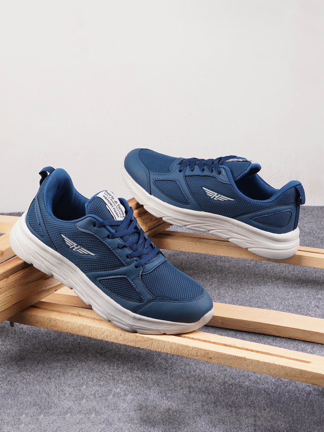 Heris & Hemly Men Mesh Flyknit Running Shoes, Blue