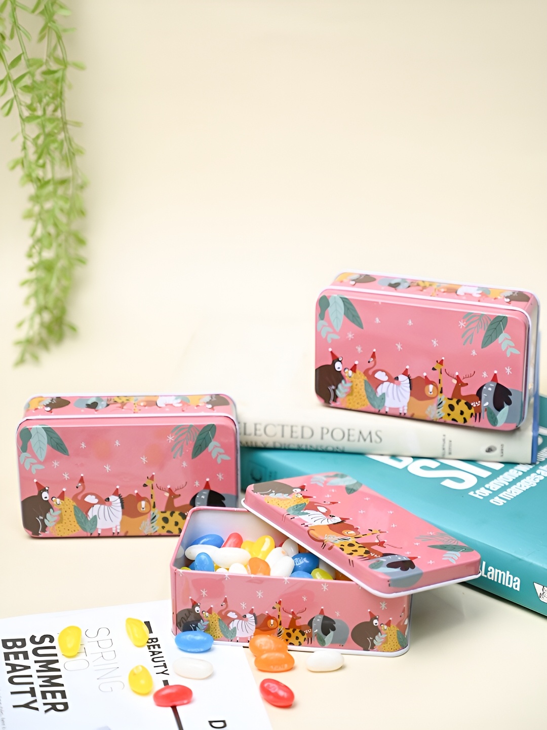 MARKET99 tin box Pink & White 3 Pieces Metal Dishwasher and Microwave Safe Food Container
MARKET99 tin box Pink & White 3 Pieces Metal Dishwasher and Microwave Safe Food Container