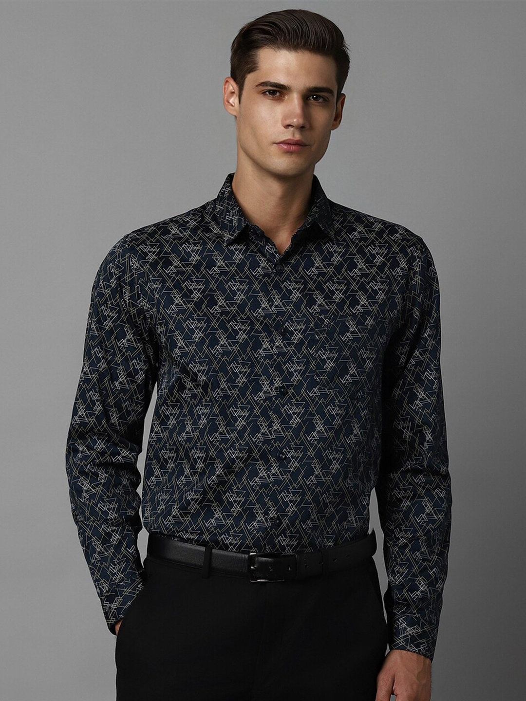 Allen Solly Slim Fit Floral Printed Cotton Formal Shirt, Navy blue