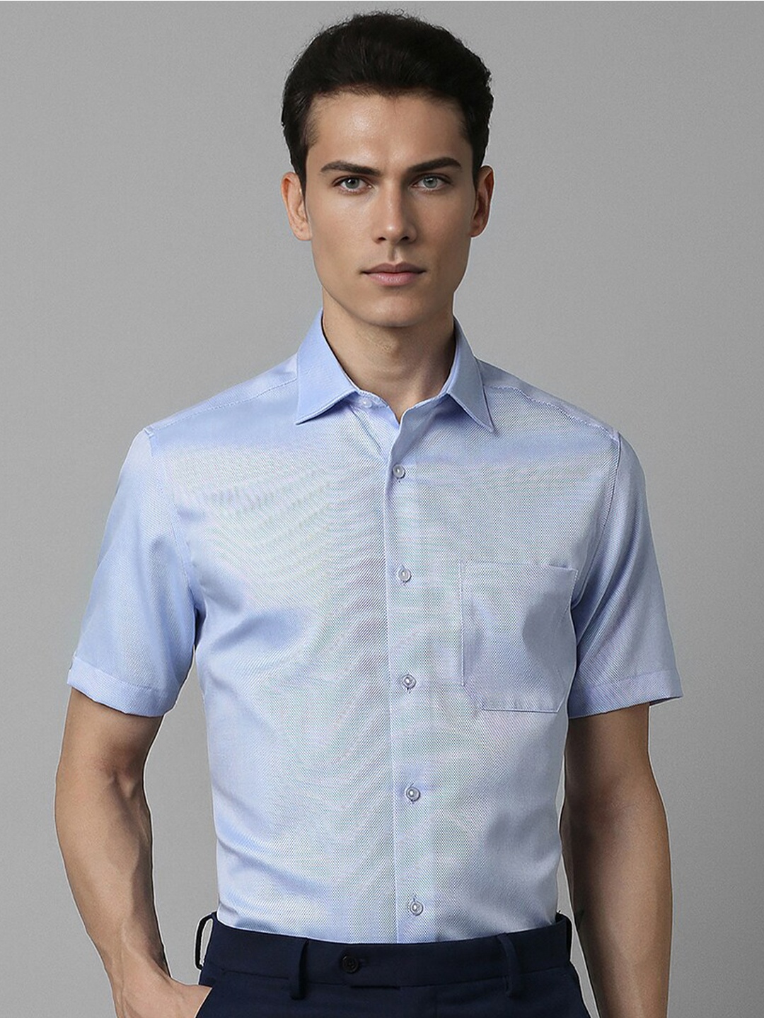 Louis Philippe Self Design Half Sleeves Cotton Regular Fit Opaque Formal Shirt, Blue
Louis Philippe Self Design Half Sleeves Cotton Regular Fit Opaque Formal Shirt, Blue