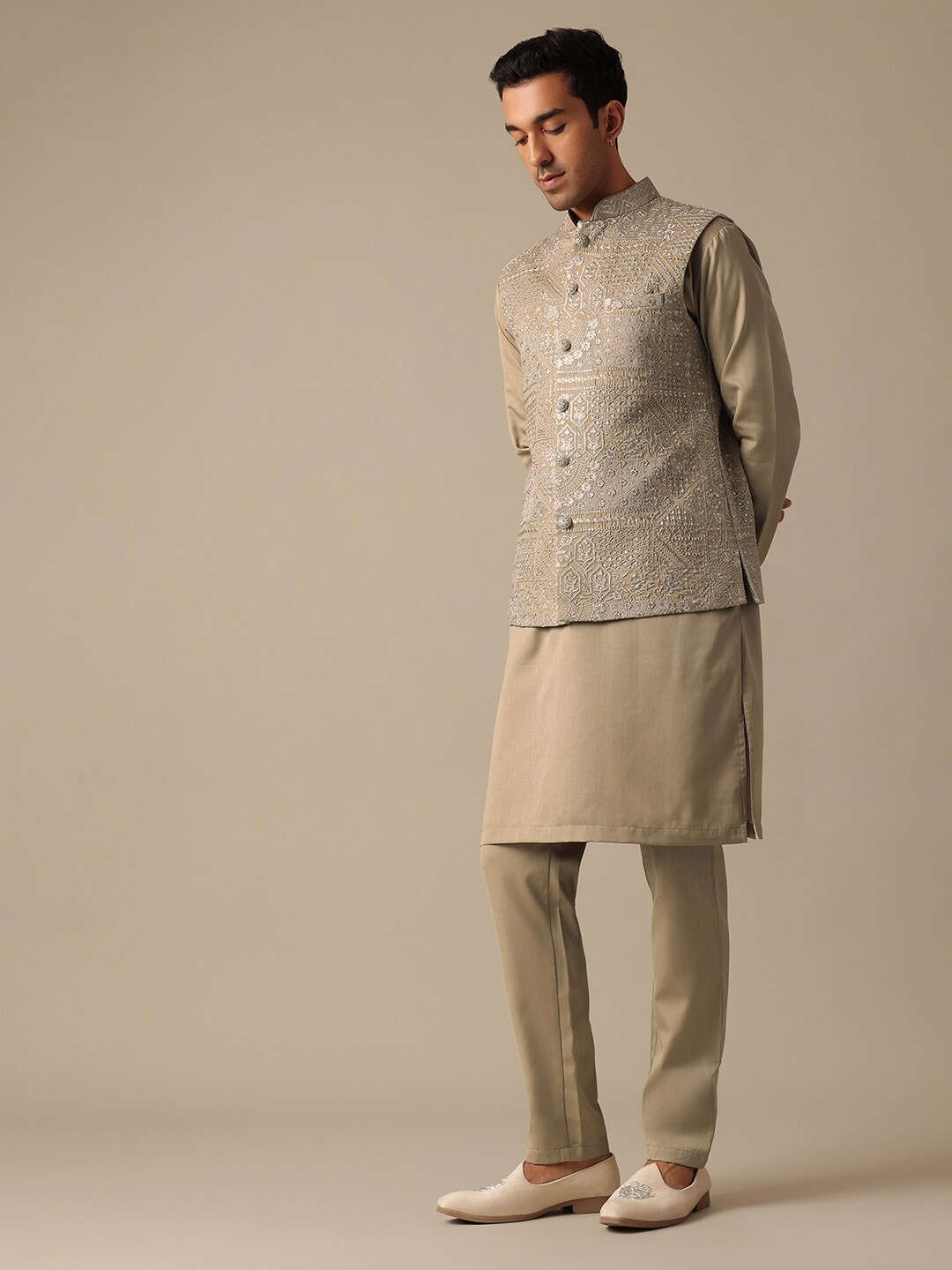 KALKI Fashion Mandarin Collar Embroidered Thread Work Silk Kurta & Trousers & Nehru Jacket, Green
KALKI Fashion Mandarin Collar Embroidered Thread Work Silk Kurta & Trousers & Nehru Jacket, Green