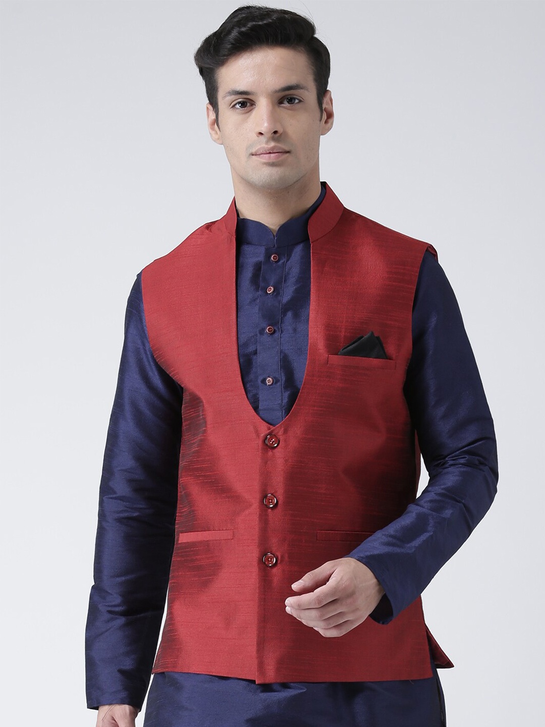 DEYANN Woven Design Mandarin Collar Dupion Silk Nehru Jacket With Pocket Square, Maroon
DEYANN Woven Design Mandarin Collar Dupion Silk Nehru Jacket With Pocket Square, Maroon