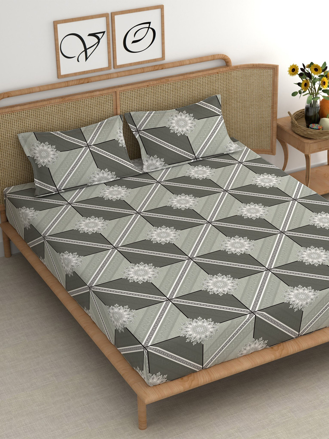 CHHAVI INDIA Grey & White Geometric Microfiber 210 TC King Bedsheet With 2 Pillow Covers
CHHAVI INDIA Grey & White Geometric Microfiber 210 TC King Bedsheet With 2 Pillow Covers