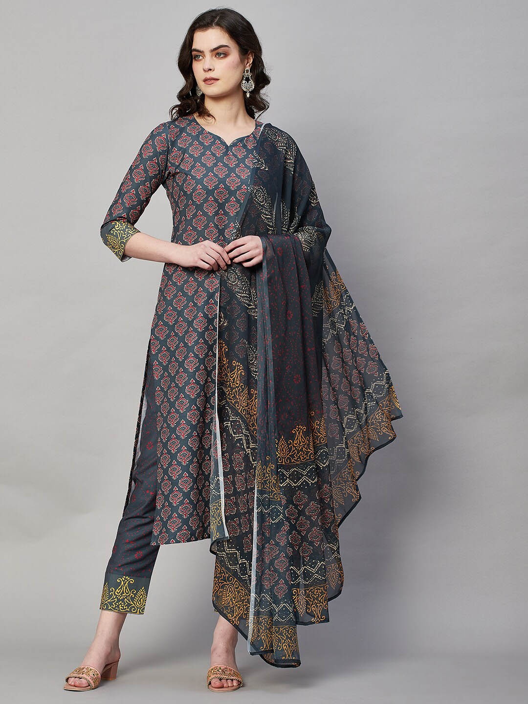 KALINI Ethnic Motifs Printed Round Neck Three-Quarter Sleeves Cotton Kurta Set, Grey
KALINI Ethnic Motifs Printed Round Neck Three-Quarter Sleeves Cotton Kurta Set, Grey