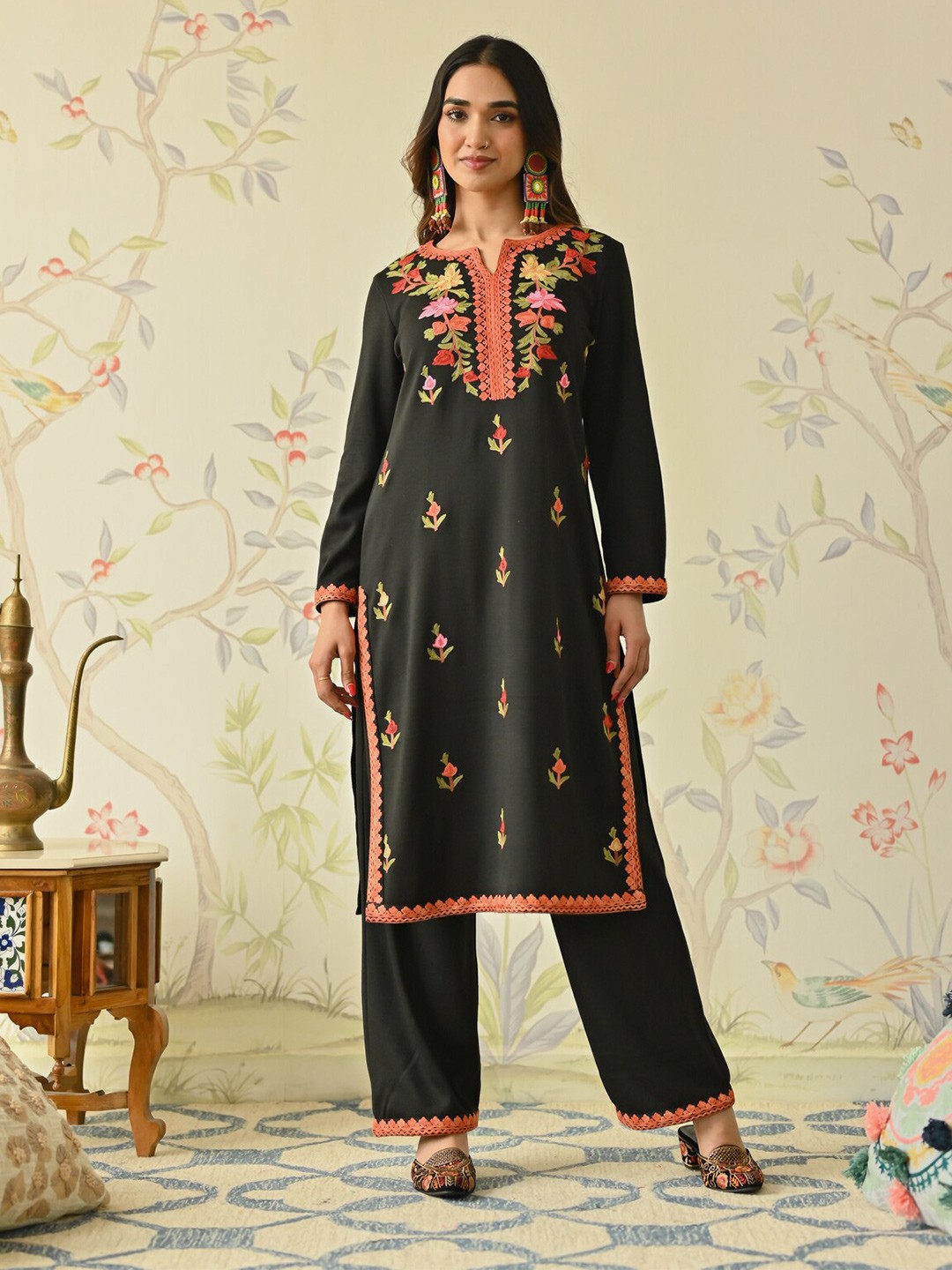 Rustorange Ethnic Motifs Embroidered Notch Neck Acrylic Straight Kurta With Salwar, Black
Rustorange Ethnic Motifs Embroidered Notch Neck Acrylic Straight Kurta With Salwar, Black