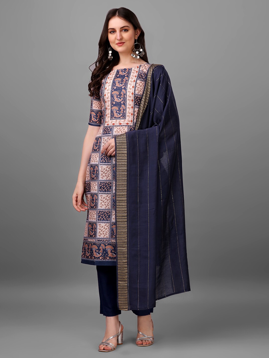 HETVI CREATION Ethnic Motifs Printed Regular Kurta with Trousers & Dupatta, Navy blue
HETVI CREATION Ethnic Motifs Printed Regular Kurta with Trousers & Dupatta, Navy blue
