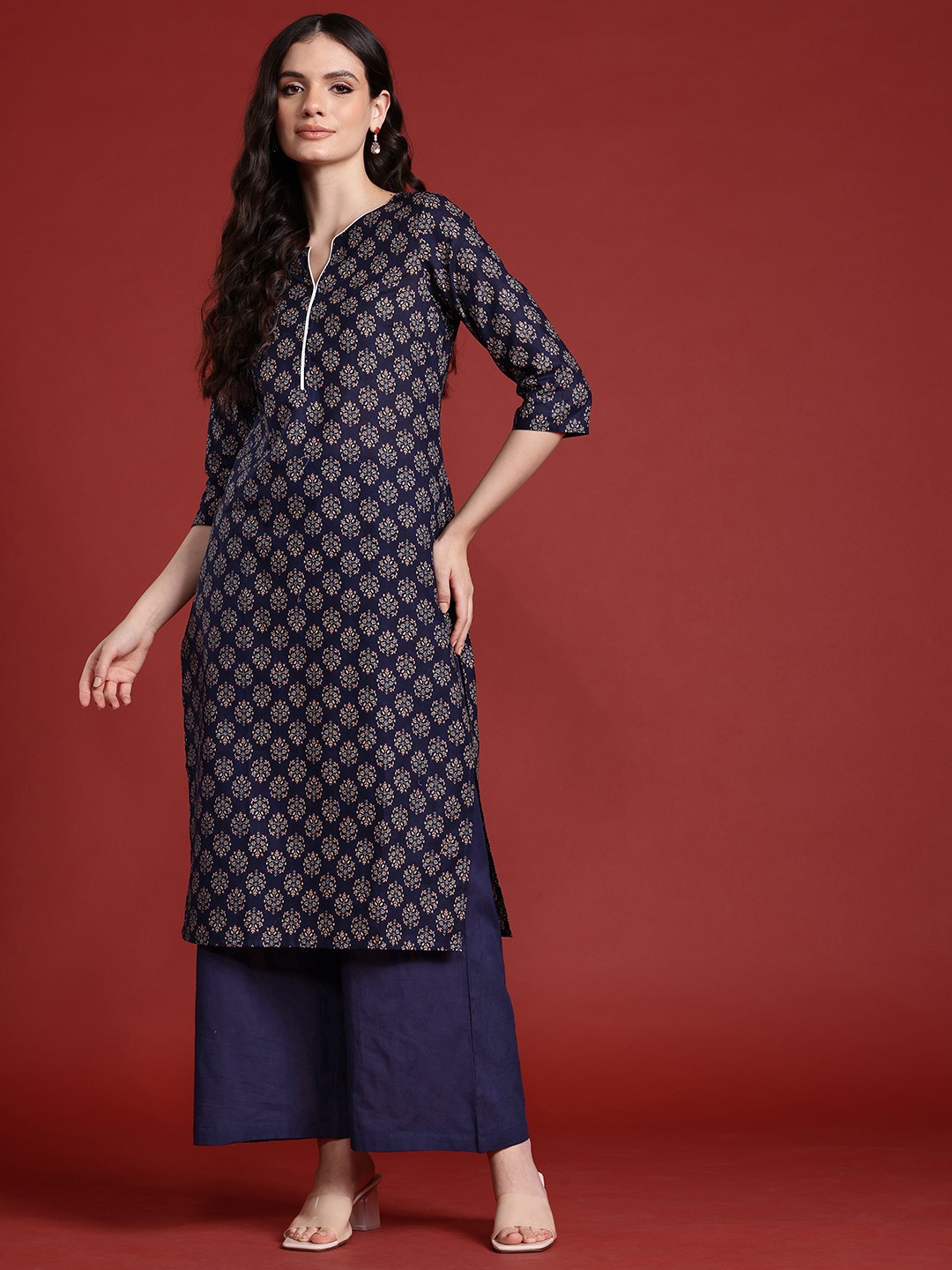 Anouk Ethnic Motifs Pure Cotton Printed Regular Kurta with Palazzos, Navy blue
Anouk Ethnic Motifs Pure Cotton Printed Regular Kurta with Palazzos, Navy blue