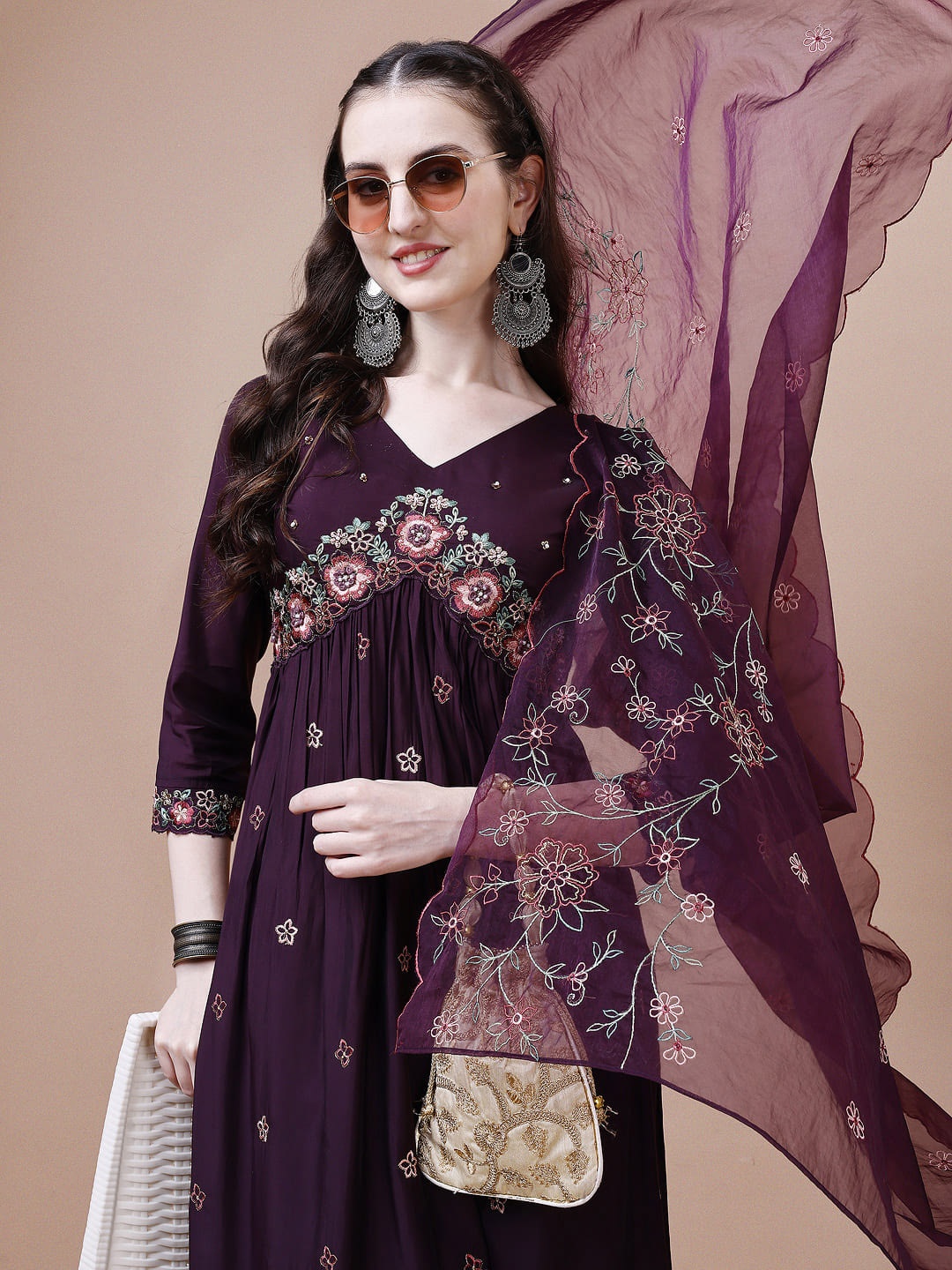 Berrylicious Floral Embroidered Thread Work Pure Silk Kurta With Trousers & Dupatta, Purple
Berrylicious Floral Embroidered Thread Work Pure Silk Kurta With Trousers & Dupatta, Purple