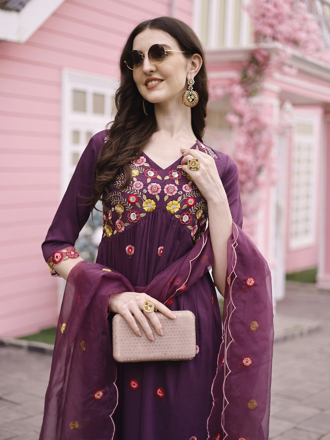 Berrylicious Floral Embroidered Thread Work Pure Silk Kurta With Trousers & Dupatta, Purple
Berrylicious Floral Embroidered Thread Work Pure Silk Kurta With Trousers & Dupatta, Purple