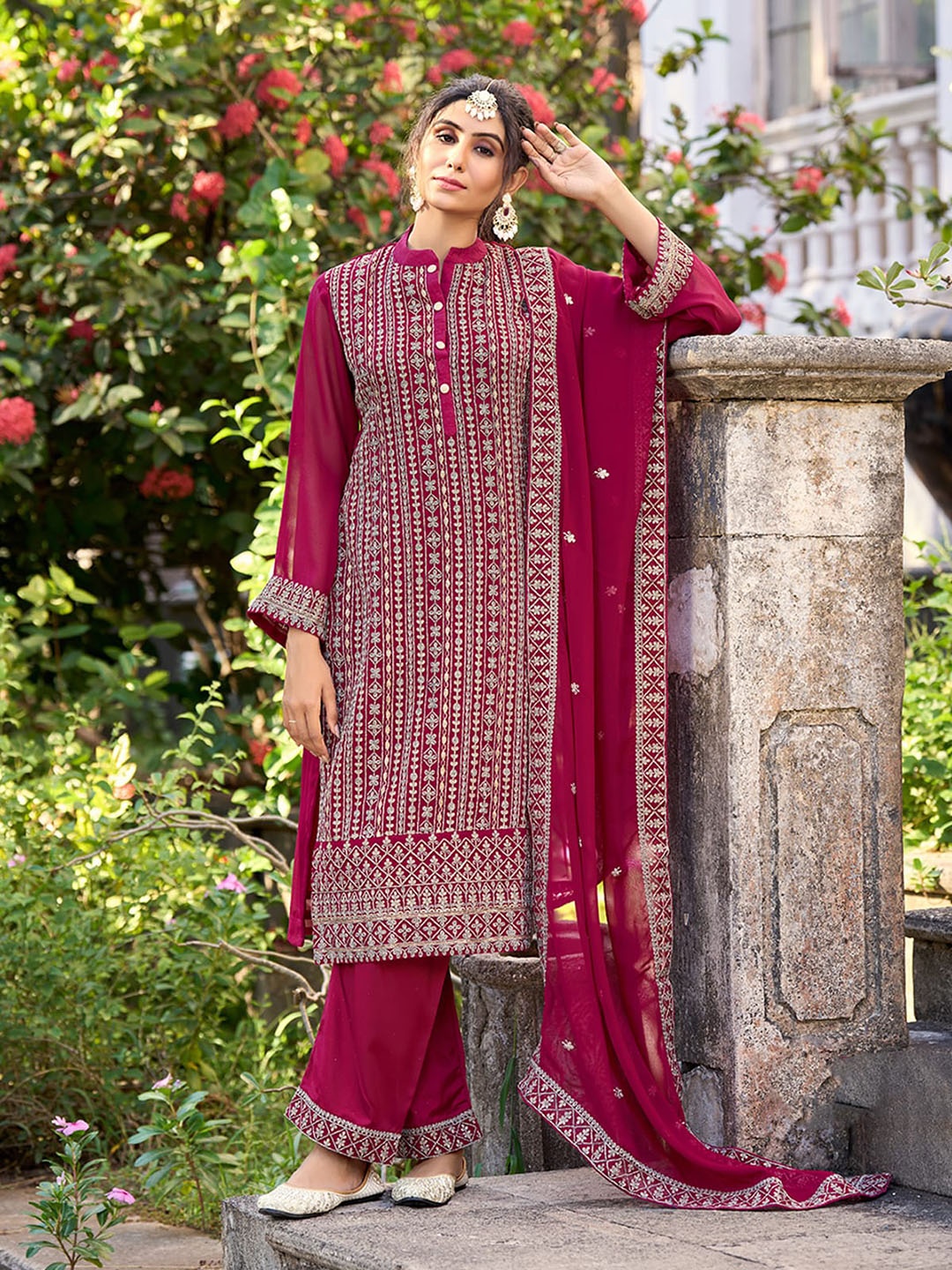 ODETTE Floral Embroidered Regular Thread Work Semi Stitched Kurta with Trousers With Dupatta, Pink
ODETTE Floral Embroidered Regular Thread Work Semi Stitched Kurta with Trousers With Dupatta, Pink