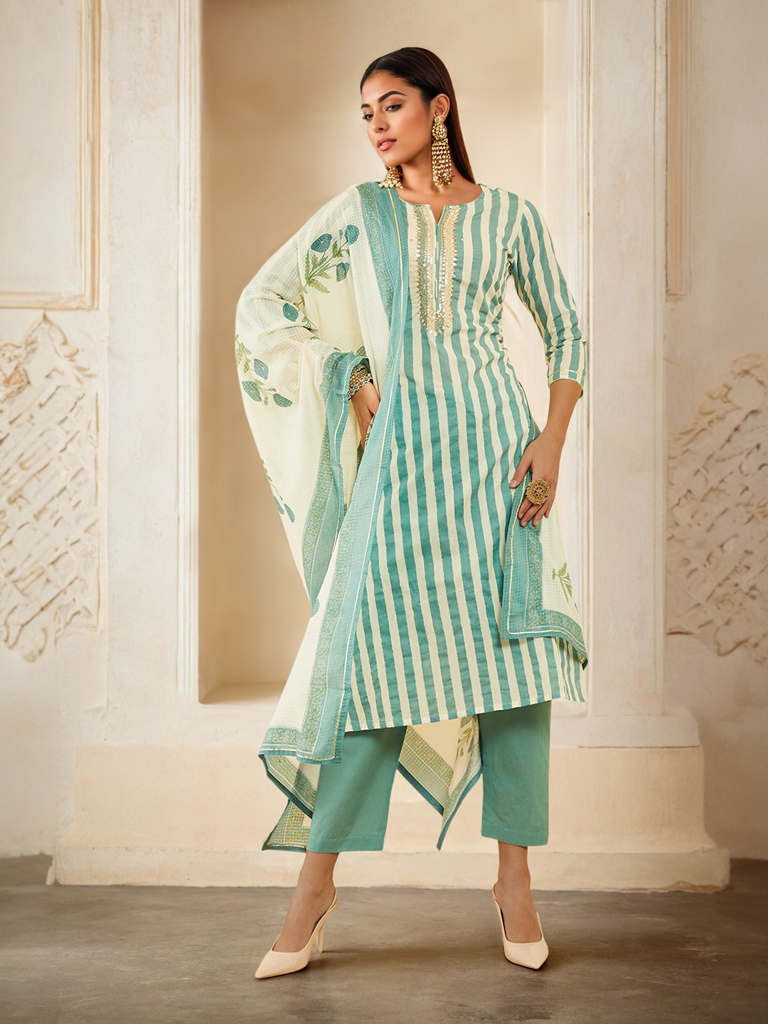 Soch Teal & White Striped Printed Pure Cotton Straight Kurta With Trousers & Dupatta
Soch Teal & White Striped Printed Pure Cotton Straight Kurta With Trousers & Dupatta