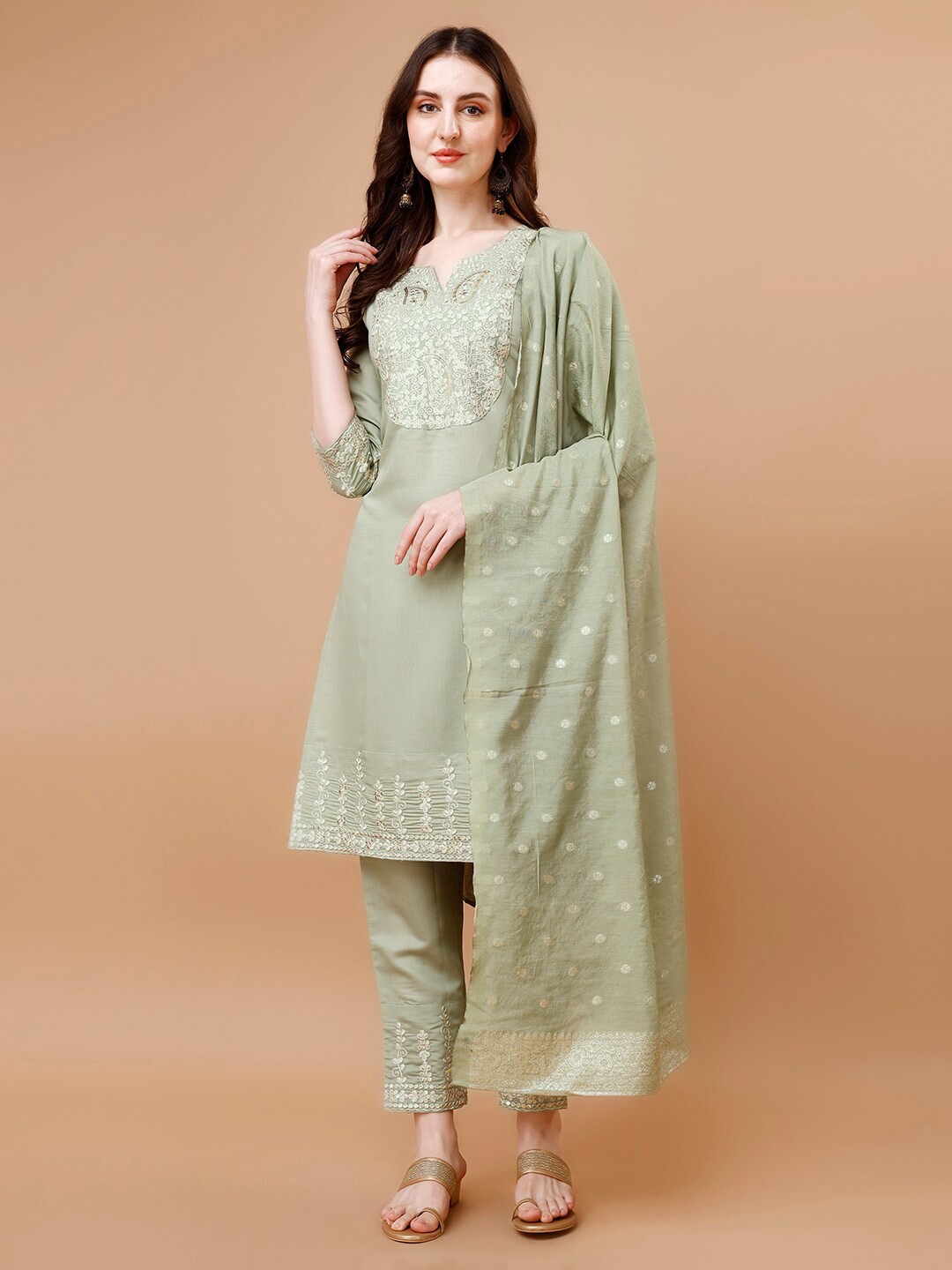 KALINI Ethnic Motifs Yoke Design Thread Work Straight Kurta & Trousers With Dupatta, Green
KALINI Ethnic Motifs Yoke Design Thread Work Straight Kurta & Trousers With Dupatta, Green
