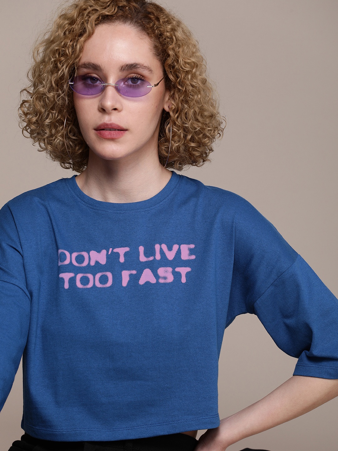 The Roadster Life Co. Typography Printed Drop-Shoulder Sleeves Boxy Crop T-shirt, Blue
The Roadster Life Co. Typography Printed Drop-Shoulder Sleeves Boxy Crop T-shirt, Blue