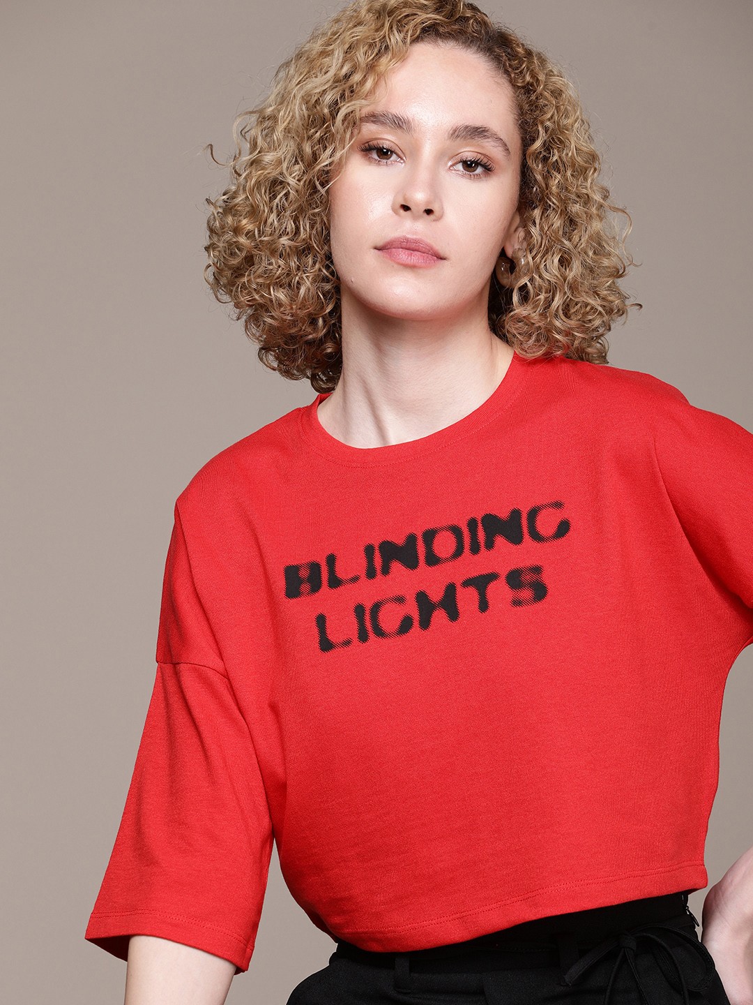 The Roadster Life Co. Typography Printed Drop-Shoulder Sleeves Boxy Crop T-shirt, Red
The Roadster Life Co. Typography Printed Drop-Shoulder Sleeves Boxy Crop T-shirt, Red