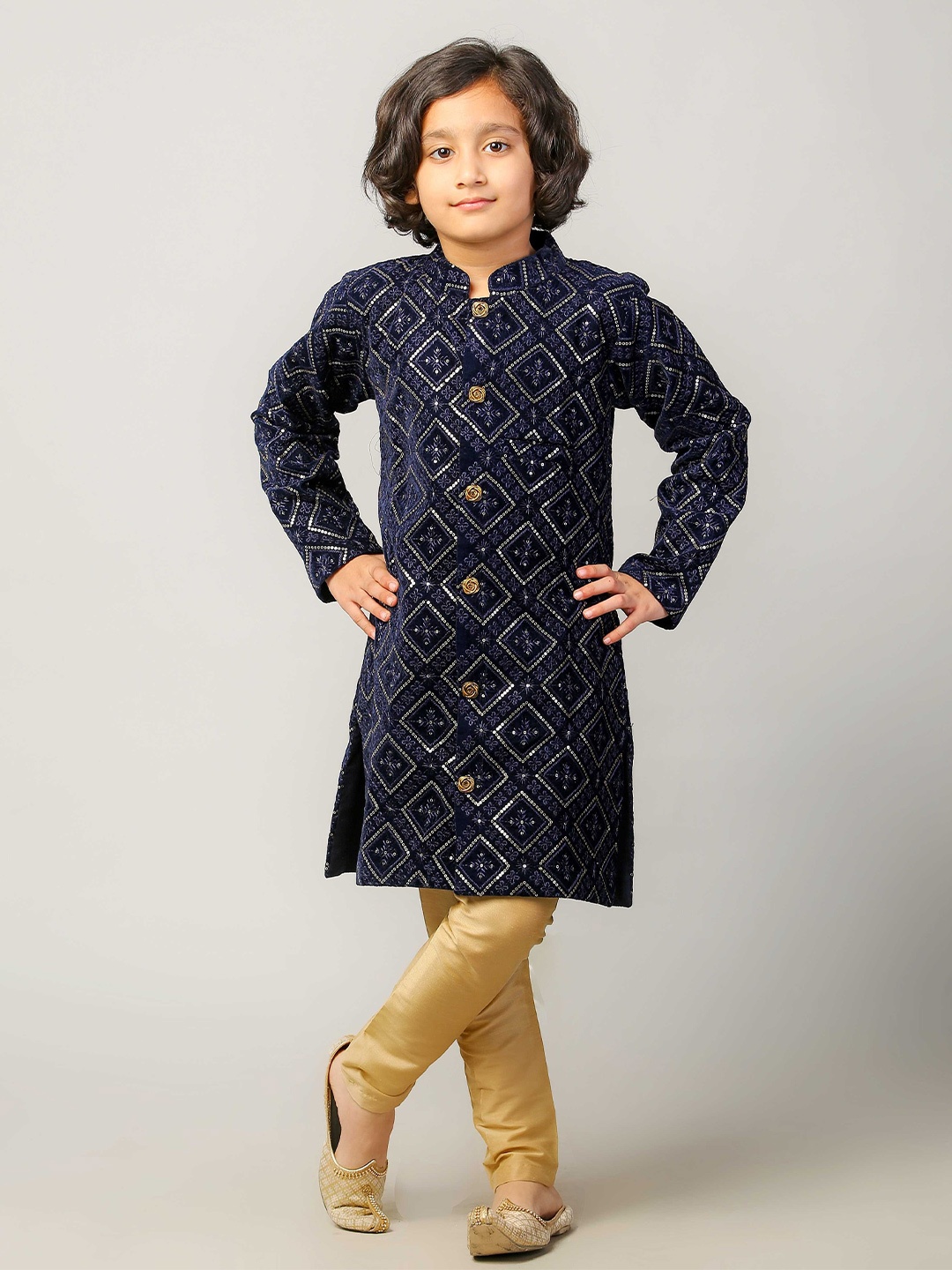 Folk Culture Clothing Men Ethnic motifs Mandarin Collar Long Sleeves Kurta Set, Blue
Folk Culture Clothing Men Ethnic motifs Mandarin Collar Long Sleeves Kurta Set, Blue