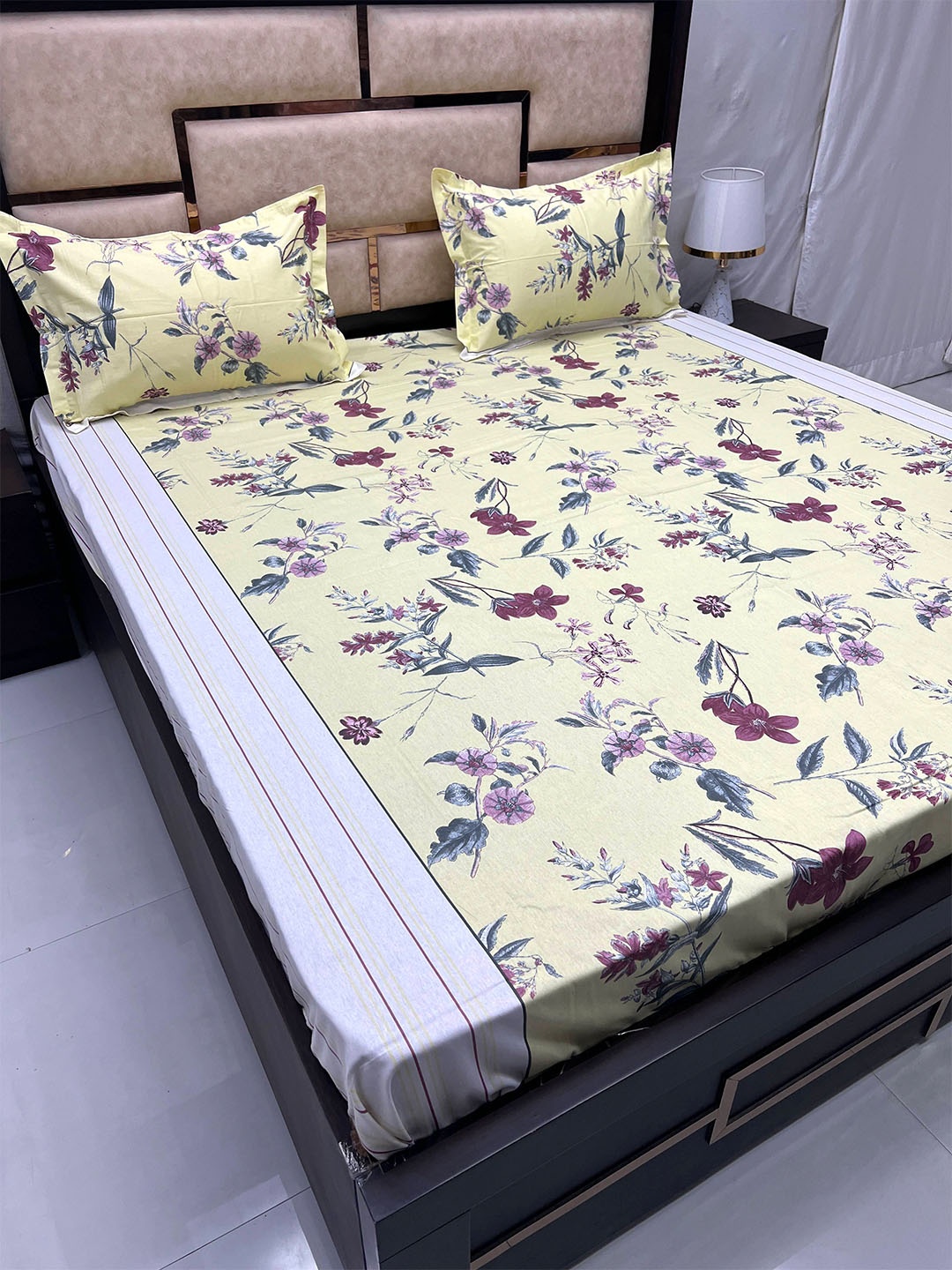 Pure Decor Yellow & Pink Floral Cotton 400 TC Super King Bedsheet with 2 Pillow Covers
Pure Decor Yellow & Pink Floral Cotton 400 TC Super King Bedsheet with 2 Pillow Covers
