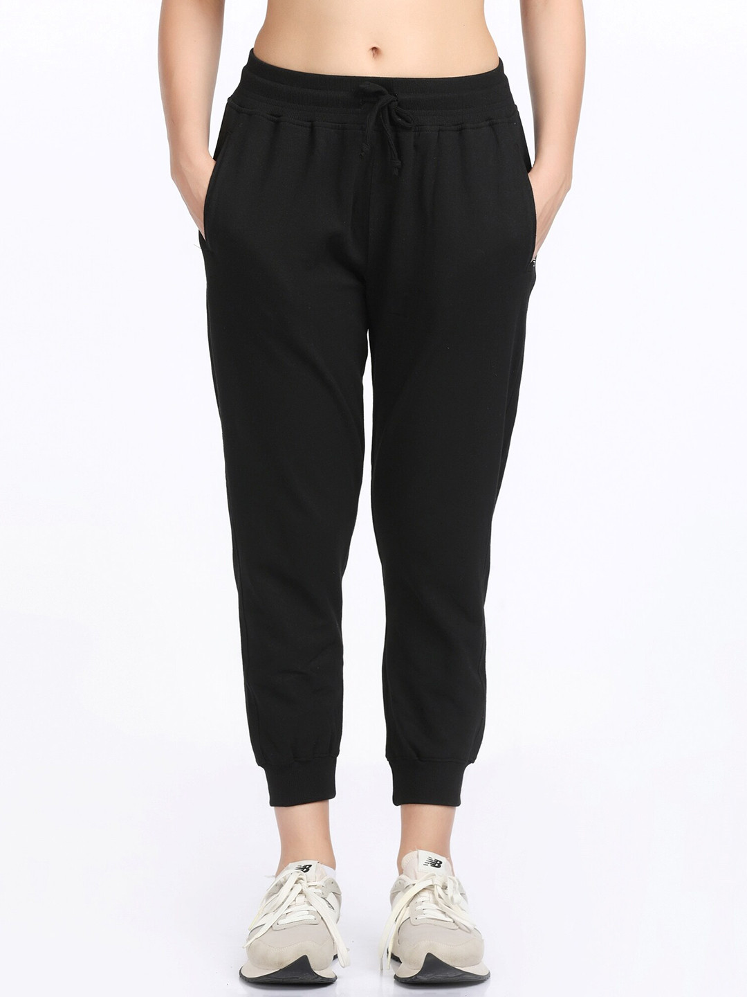 HILLBERG Women Mid Rise Joggers, Black
HILLBERG Women Mid Rise Joggers, Black