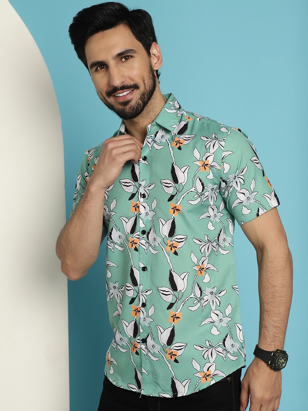 Indian Needle Spread Collar Regular Fit Classic Floral Opaque Printed Casual Shirt, Green
Indian Needle Spread Collar Regular Fit Classic Floral Opaque Printed Casual Shirt, Green
