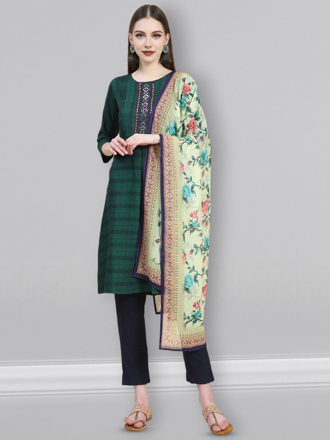 Growish Floral Embroidered Pure Cotton Straight Kurta with Trousers & Dupatta, Green
Growish Floral Embroidered Pure Cotton Straight Kurta with Trousers & Dupatta, Green