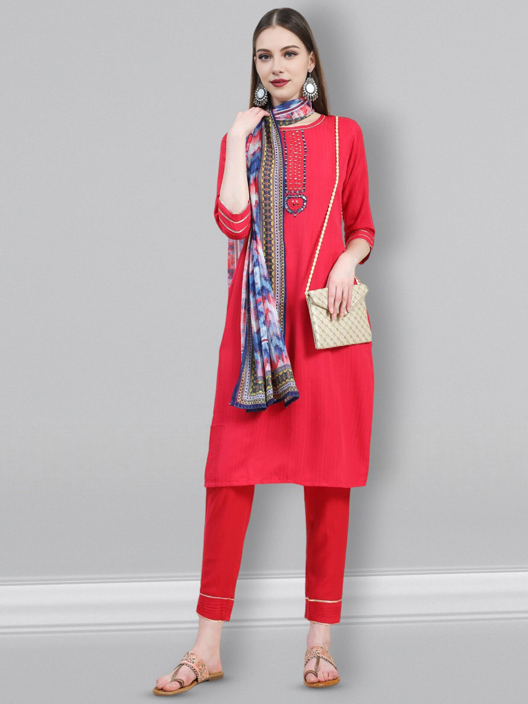 Growish Woven design Embroidered Round Neck Three-Quarter Sleeves Pure Cotton Kurta Set, Red
Growish Woven design Embroidered Round Neck Three-Quarter Sleeves Pure Cotton Kurta Set, Red