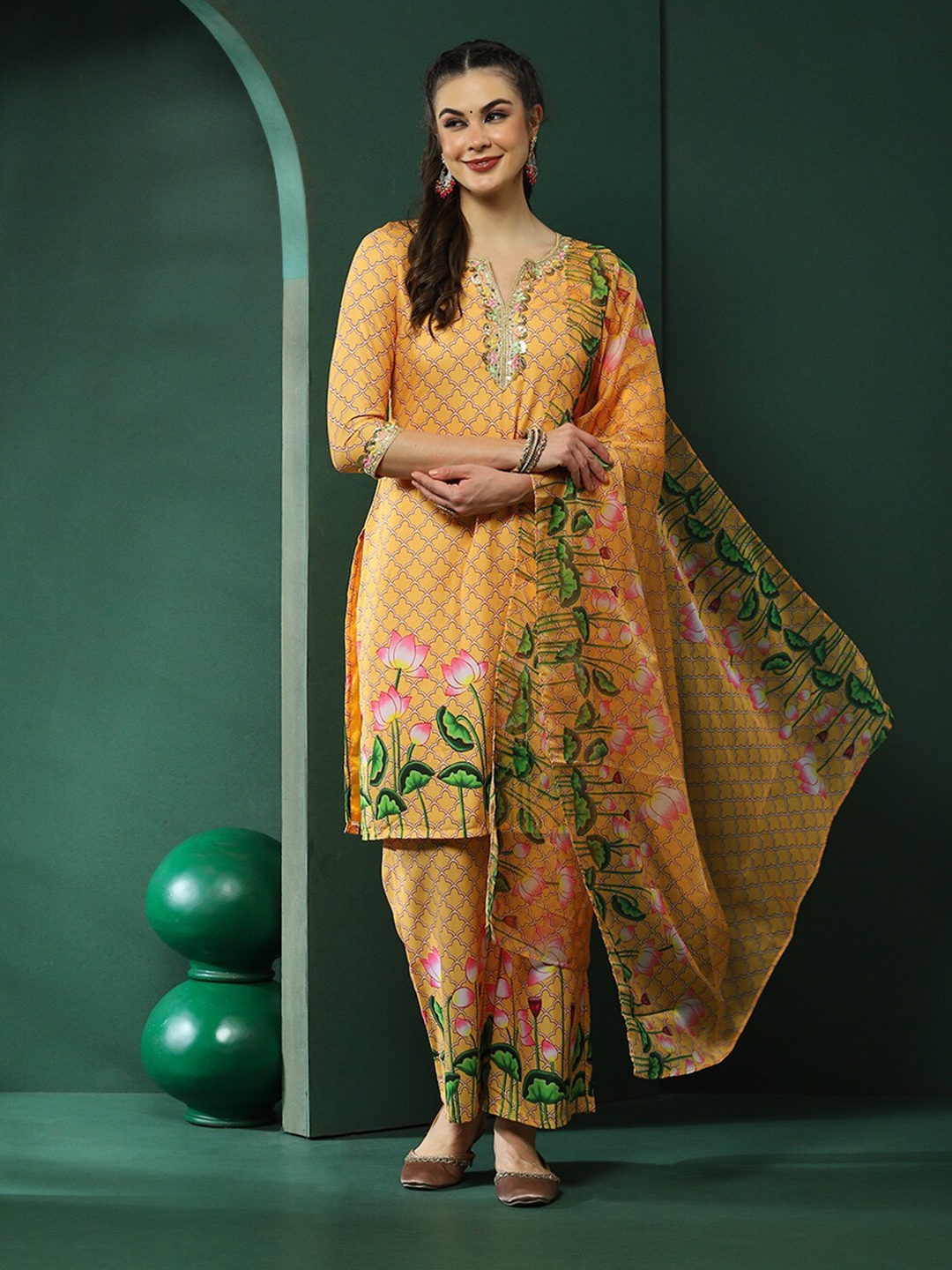 AKS Couture Floral Printed Notched Neck Kantha Work Kurta with Palazzos & With Dupatta, Yellow
AKS Couture Floral Printed Notched Neck Kantha Work Kurta with Palazzos & With Dupatta, Yellow