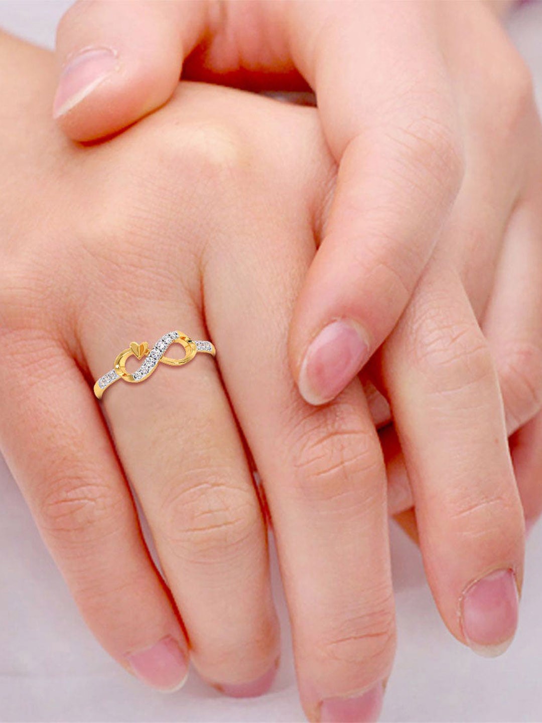 CANDERE A KALYAN JEWELLERS COMPANY BIS Hallmark 14KT Gold Diamond Studded Ring-1.55gm
CANDERE A KALYAN JEWELLERS COMPANY BIS Hallmark 14KT Gold Diamond Studded Ring-1.55gm