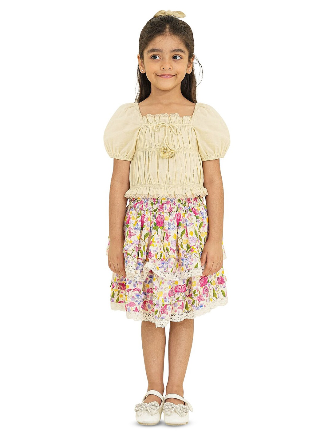 The Tribe Kids Girls Floral Printed Flared Pure Cotton Above Knee Length Skirt, White
The Tribe Kids Girls Floral Printed Flared Pure Cotton Above Knee Length Skirt, White