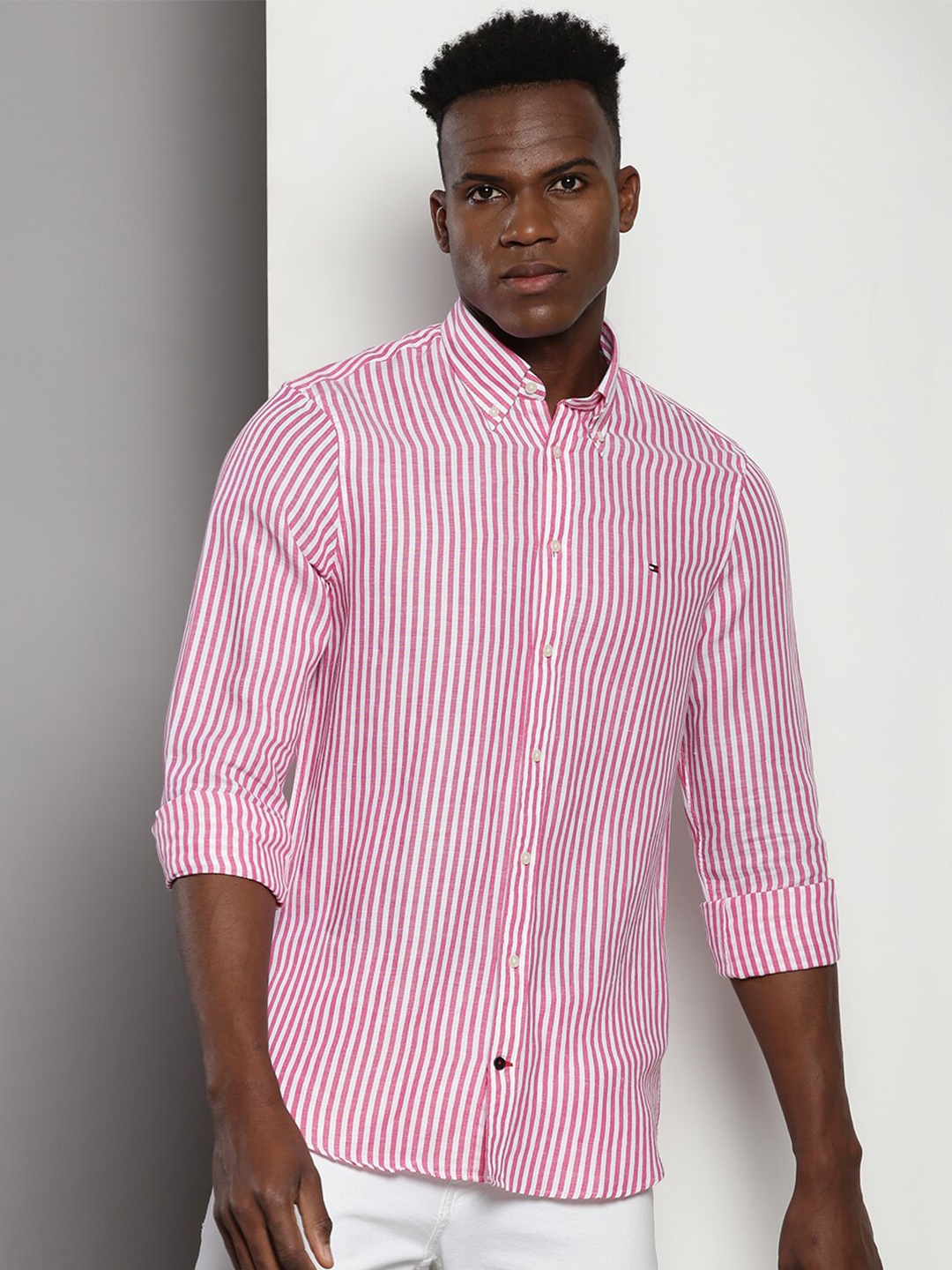 Tommy Hilfiger Fashion Vertical Striped Button Down Collar Slim Fit Cotton Casual Shirt, Pink
Tommy Hilfiger Fashion Vertical Striped Button Down Collar Slim Fit Cotton Casual Shirt, Pink