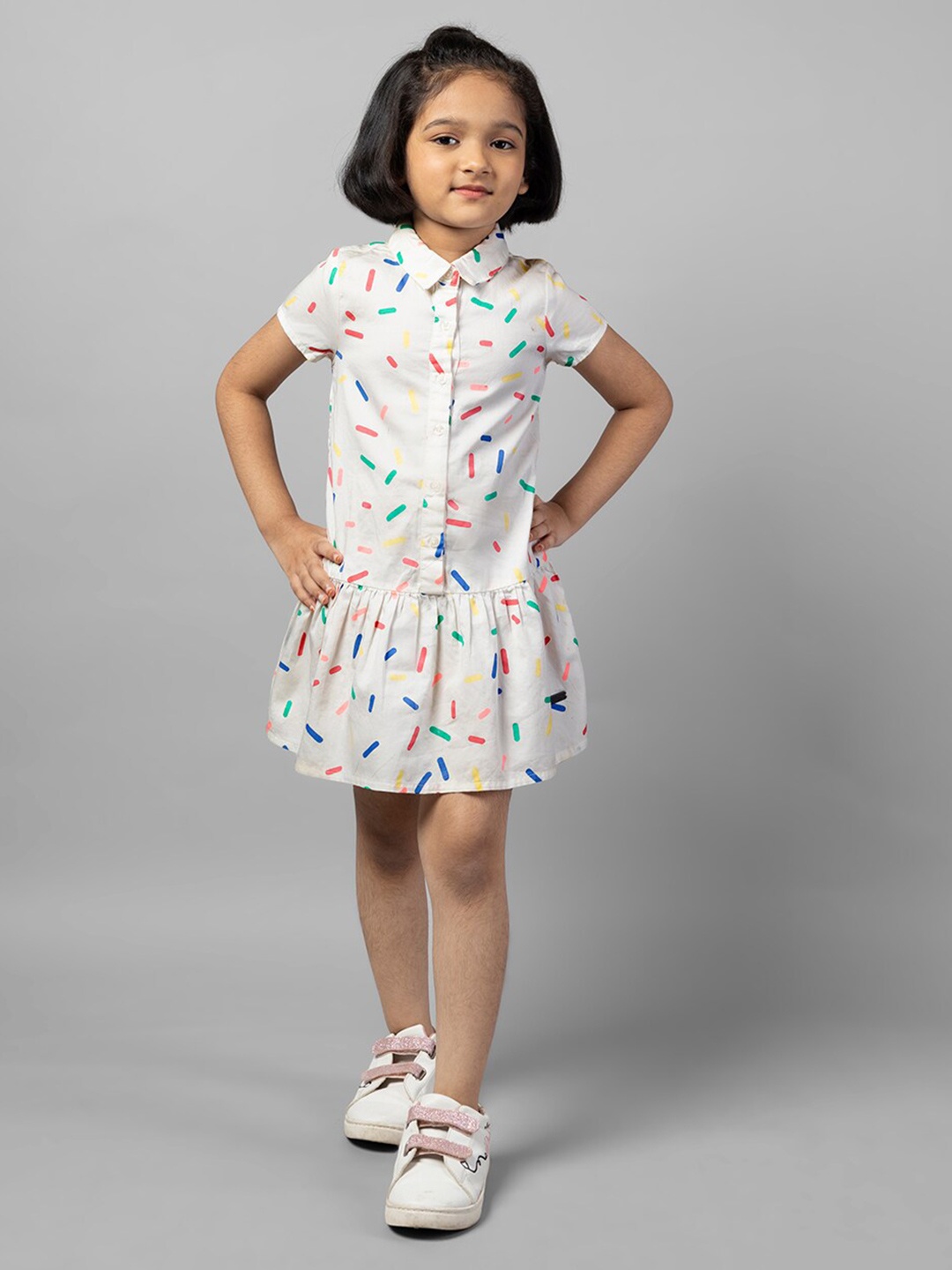 ZIP ZAP ZOOP Girls Conversational Printed Pure Cotton Shirt Style Dress, White
ZIP ZAP ZOOP Girls Conversational Printed Pure Cotton Shirt Style Dress, White
