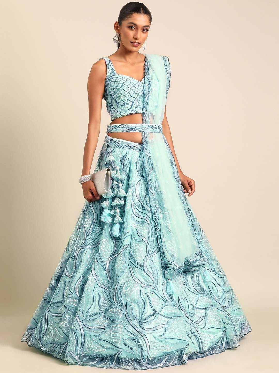 panchhi Embroidered Sequinned Semi-Stitched Lehenga & Unstitched Blouse With, Turquoise blue
panchhi Embroidered Sequinned Semi-Stitched Lehenga & Unstitched Blouse With, Turquoise blue