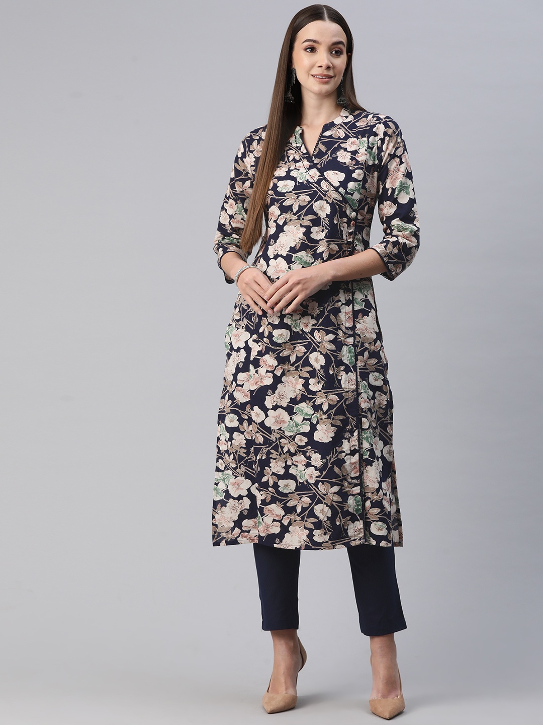 Readiprint Women Floral Printed Regular Sequinned Pure Cotton Kurta with Trousers, Blue
Readiprint Women Floral Printed Regular Sequinned Pure Cotton Kurta with Trousers, Blue