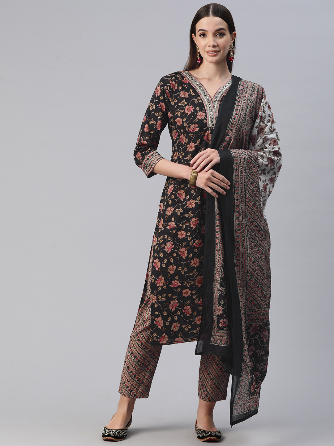Readiprint Floral Printed Mirror Work Pure Cotton Kurta with Trousers & Dupatta, Black
Readiprint Floral Printed Mirror Work Pure Cotton Kurta with Trousers & Dupatta, Black