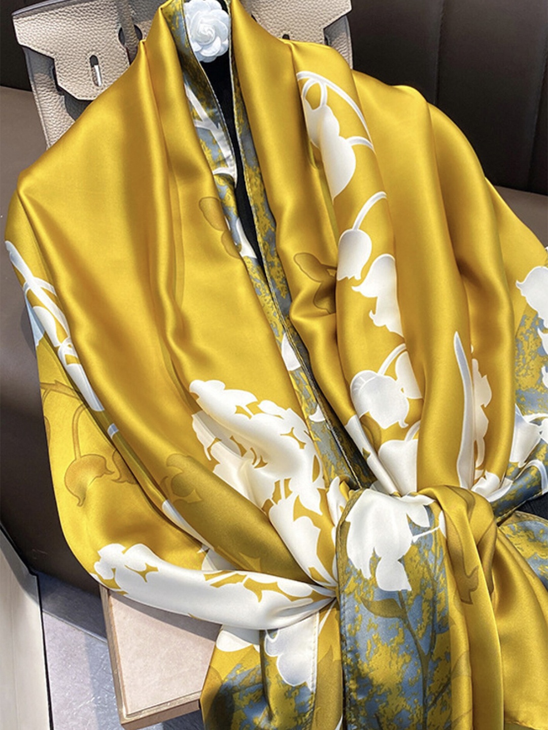 LULU & SKY Women Printed Scarf, Yellow