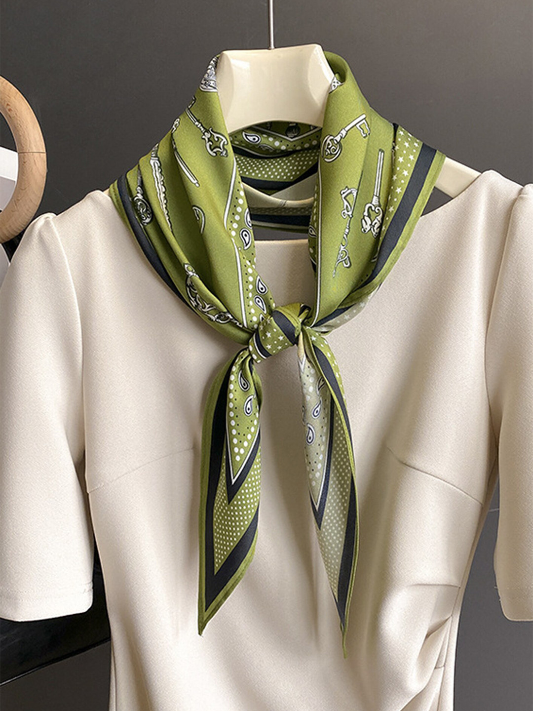 LULU & SKY Women Ethnic Motifs Printed Scarf, Green
LULU & SKY Women Ethnic Motifs Printed Scarf, Green