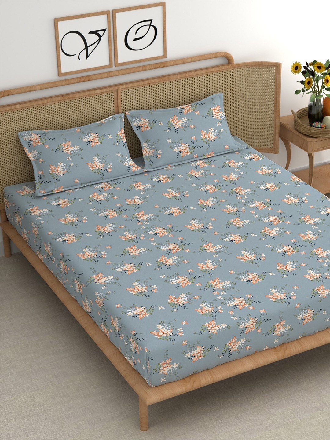CHHAVI INDIA Grey & Green Floral Microfiber 210 TC Queen Bedsheet With 2 Pillow Covers
CHHAVI INDIA Grey & Green Floral Microfiber 210 TC Queen Bedsheet With 2 Pillow Covers