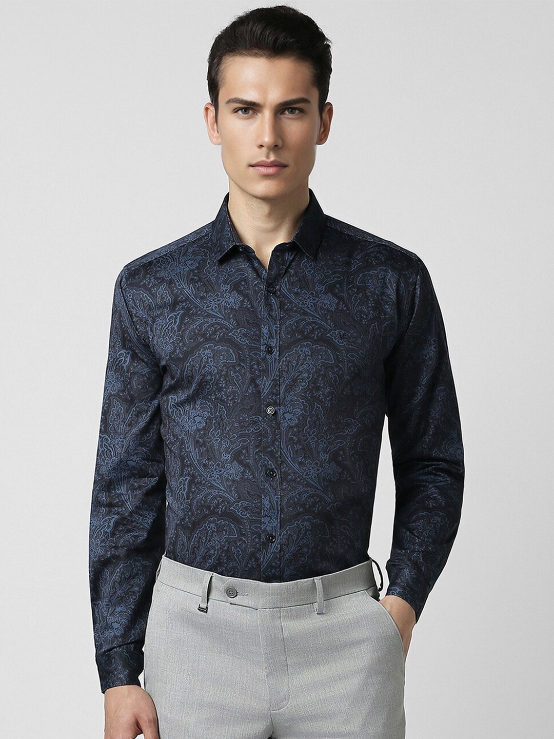 V Dot Spread Collar Long Sleeves Slim Fit Floral Printed Cotton Party Shirt, Navy blue
V Dot Spread Collar Long Sleeves Slim Fit Floral Printed Cotton Party Shirt, Navy blue