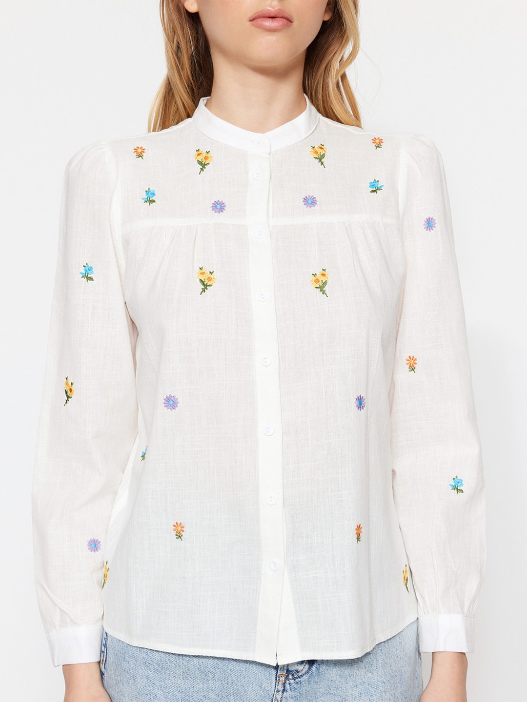 Trendyol Mandarin Collar Embroidered Opaque Printed Casual Shirt, White
Trendyol Mandarin Collar Embroidered Opaque Printed Casual Shirt, White