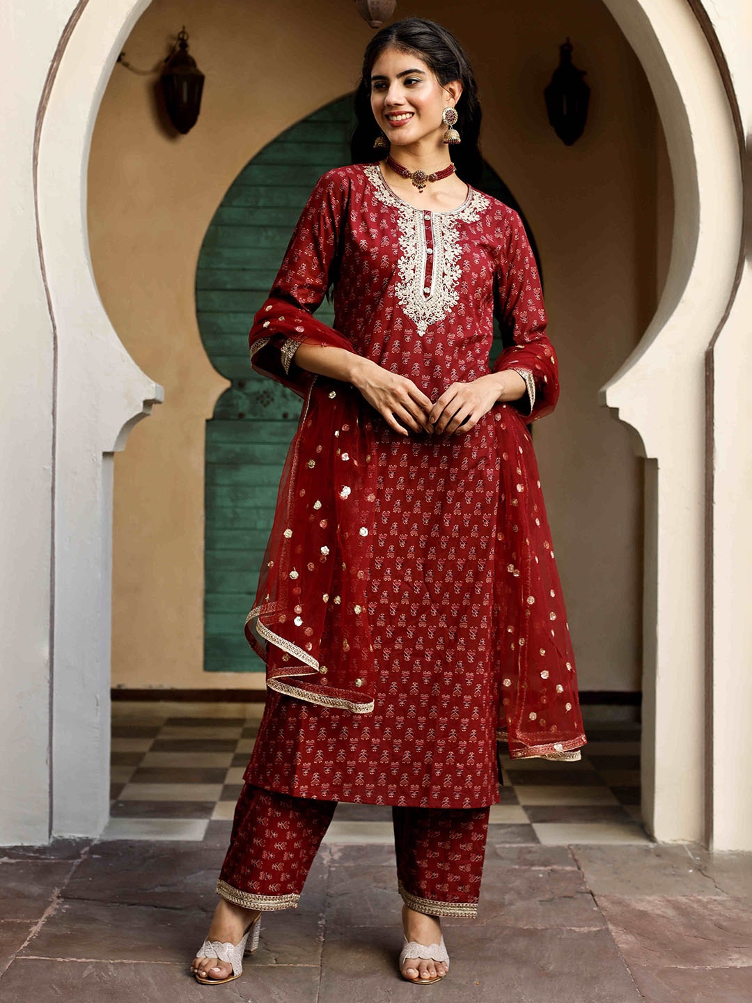 Nayo Ethnic Motifs Embroidered Straight Pure Cotton Kurta with Trousers & Dupatta, Burgundy
Nayo Ethnic Motifs Embroidered Straight Pure Cotton Kurta with Trousers & Dupatta, Burgundy