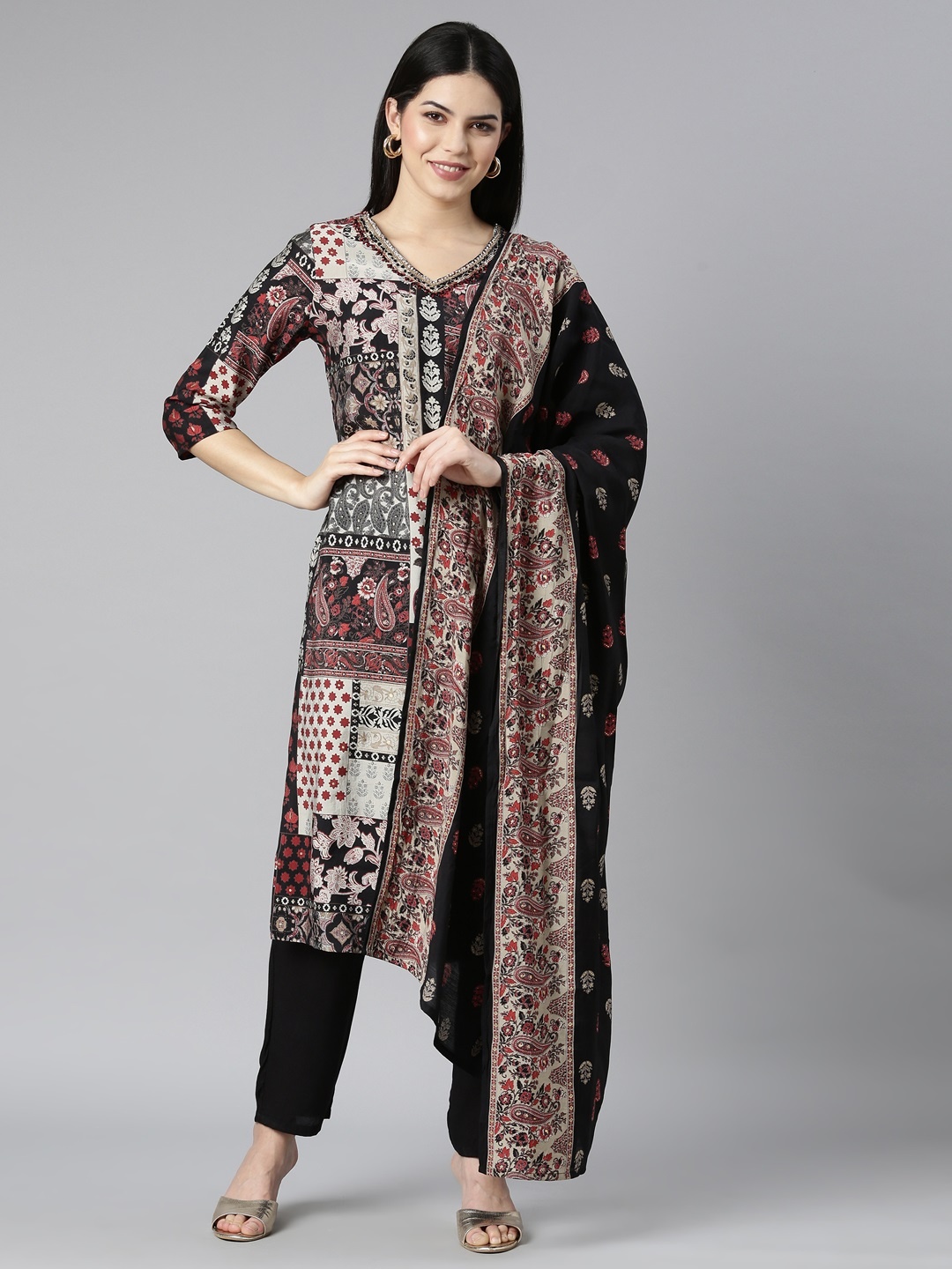 Neerus Paisley Printed Sequinned Pure Cotton Straight Kurta & Trousers With Dupatta, Black
Neerus Paisley Printed Sequinned Pure Cotton Straight Kurta & Trousers With Dupatta, Black
