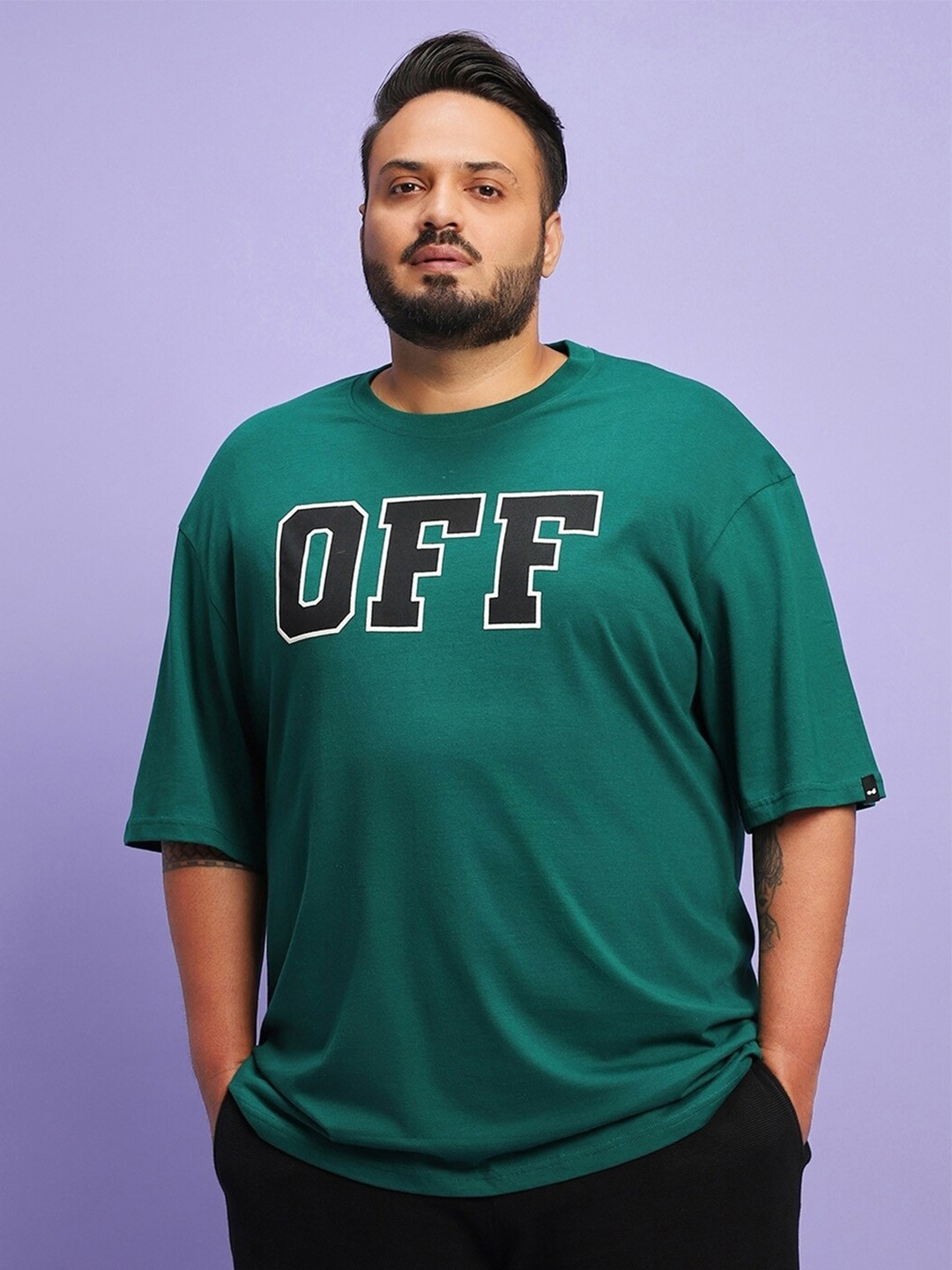Bewakoof Plus Typography Printed Drop-Shoulder Sleeves Oversized Pure Cotton T-shirt, Green
Bewakoof Plus Typography Printed Drop-Shoulder Sleeves Oversized Pure Cotton T-shirt, Green