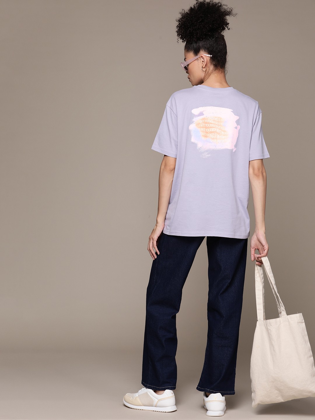 The Roadster Lifestyle Co. Printed Drop-Shoulder Sleeves Pure Cotton Oversized T-shirt, Lavender
The Roadster Lifestyle Co. Printed Drop-Shoulder Sleeves Pure Cotton Oversized T-shirt, Lavender
