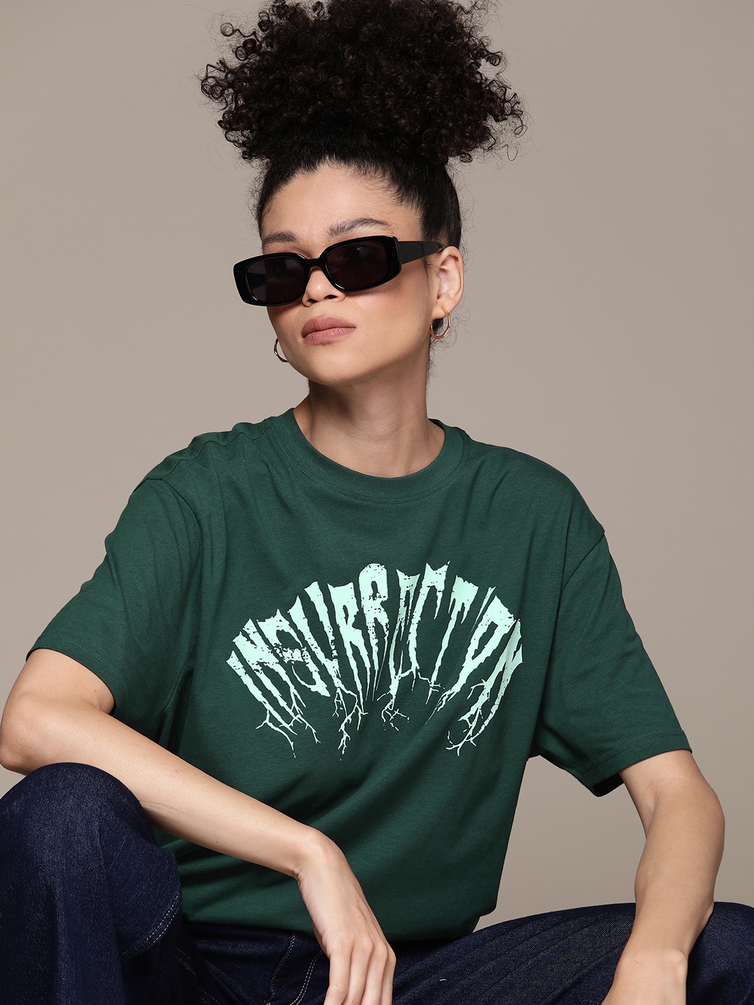 The Roadster Lifestyle Co. Printed Drop-Shoulder Sleeves Pure Cotton Oversized T-shirt, Green
The Roadster Lifestyle Co. Printed Drop-Shoulder Sleeves Pure Cotton Oversized T-shirt, Green
