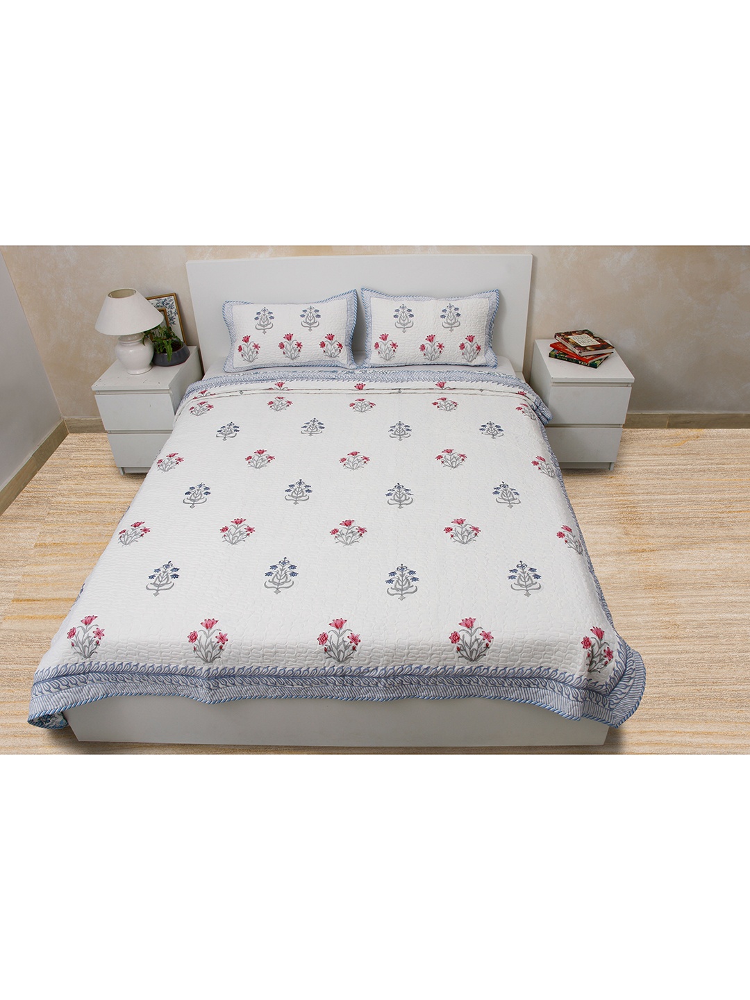 COCOBEE HOME LINENS Blue 4 Pieces Floral 350 TC Double King Pure Cotton Bed Cover Set
COCOBEE HOME LINENS Blue 4 Pieces Floral 350 TC Double King Pure Cotton Bed Cover Set